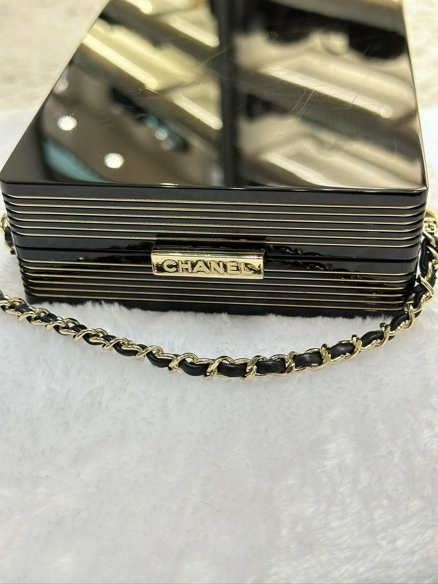 Chanel Plexiglass Pearl Playing Card Casino Minaudiere Clutch Black GHW