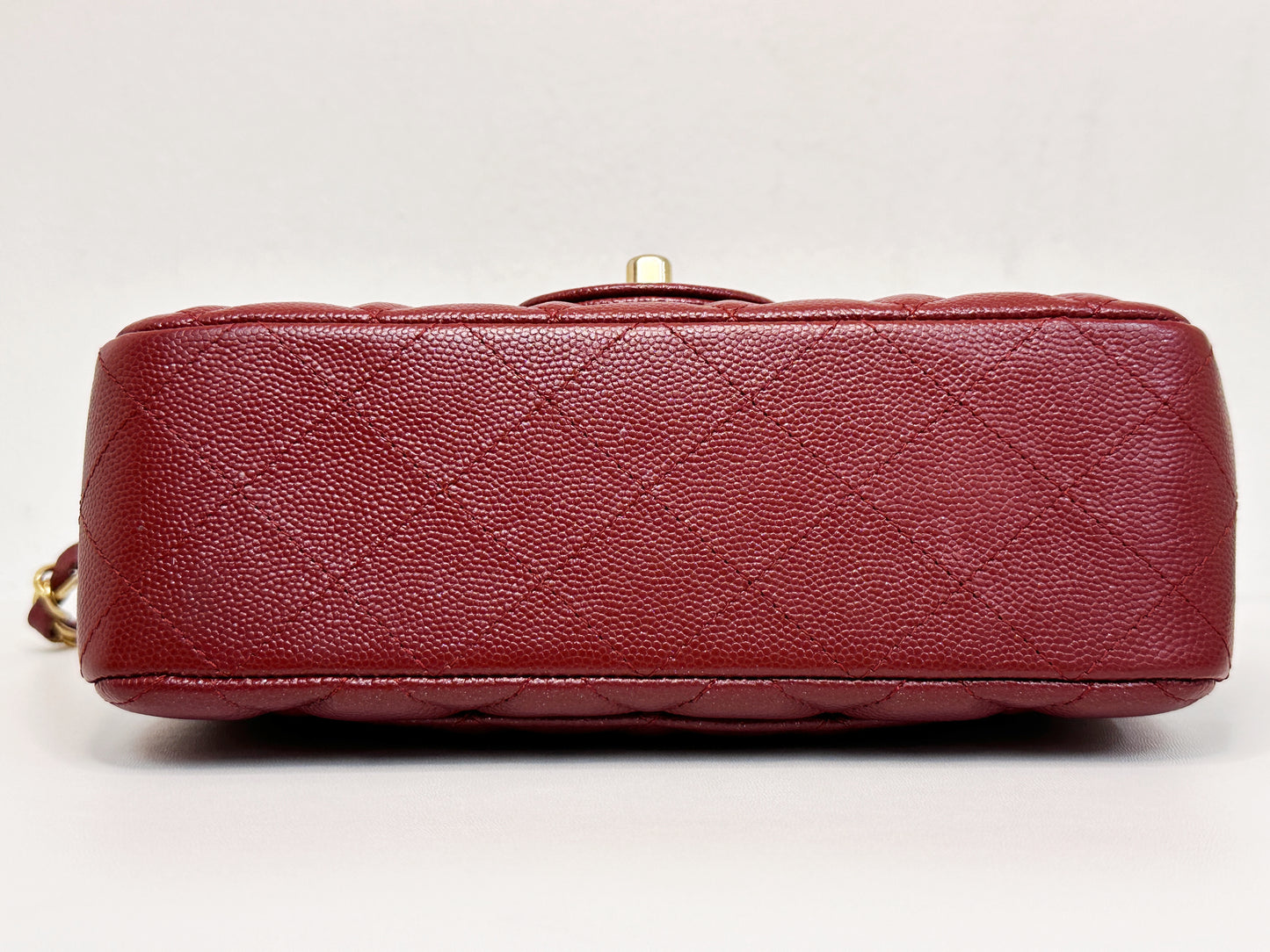 Chanel 18C Timeless Classic Caviar Mini Rectangular Flap Iridescent Maroon 2515 holo card