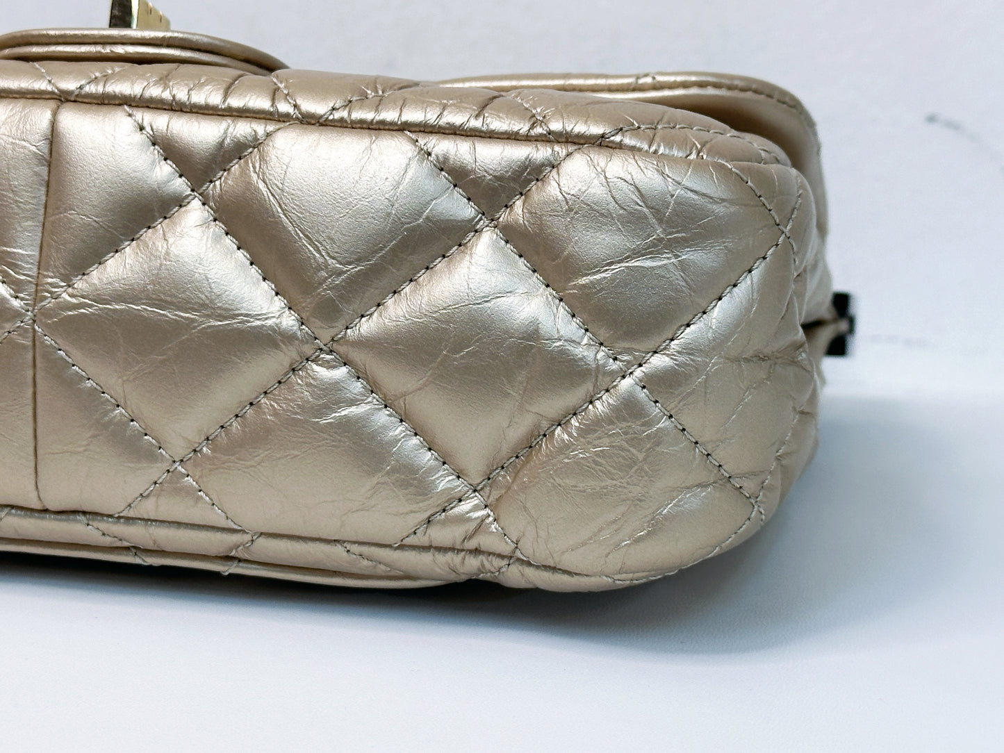 Chanel Aged Calfskin Quilted 2.55 Reissue Mini Hanger Flap Gold 2355 holo card