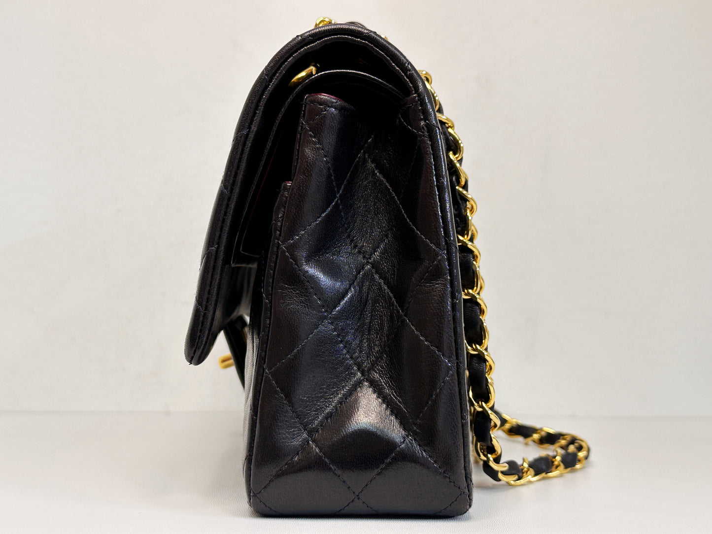Chanel Vintage Black Quilted Lambskin Medium Classic Double Flap Bag 25 holo card