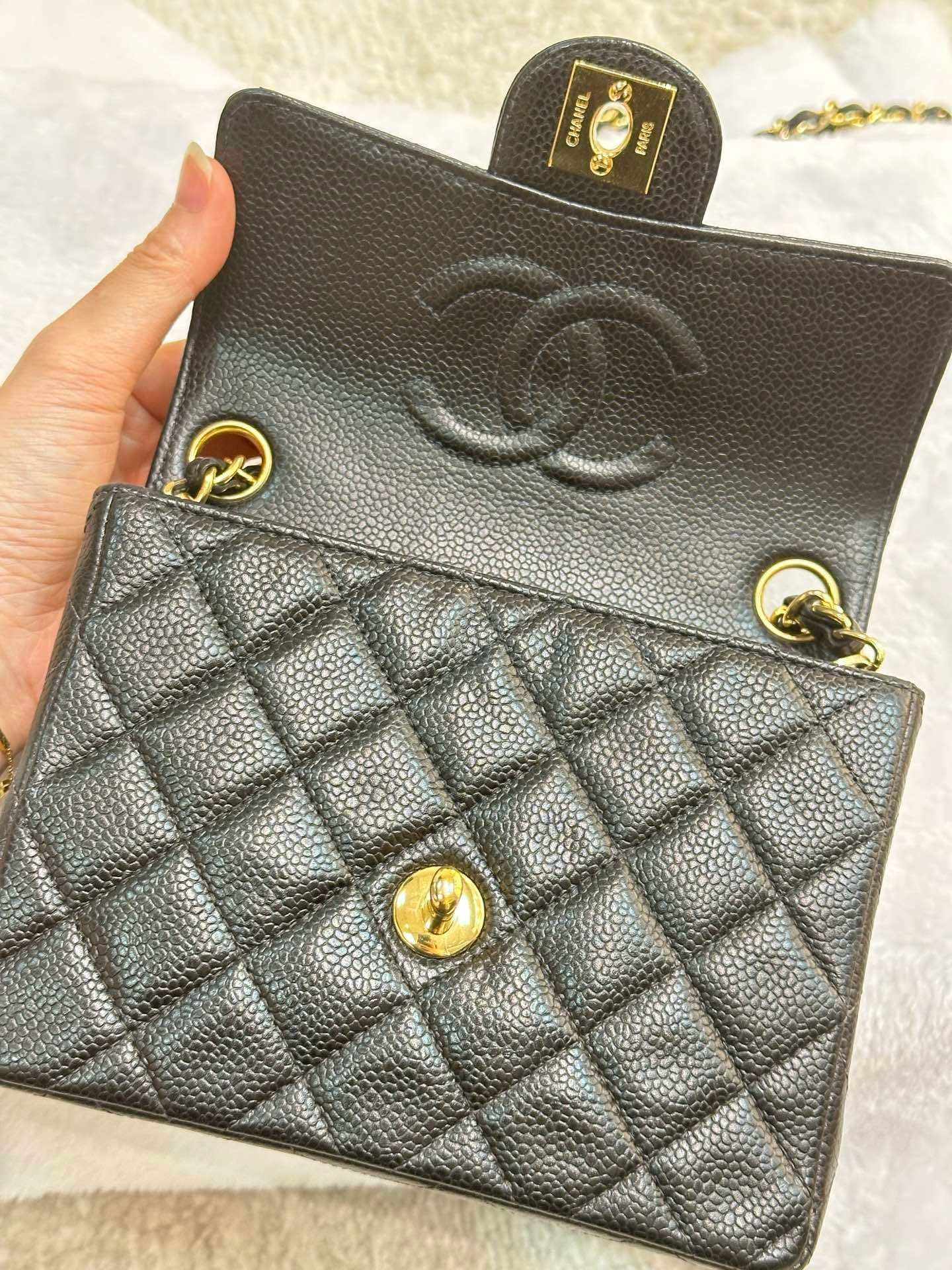Chanel Mini Square Caviar Classic Flap Chain Shoulder Bag Black GHW(inside corner lightly touched)