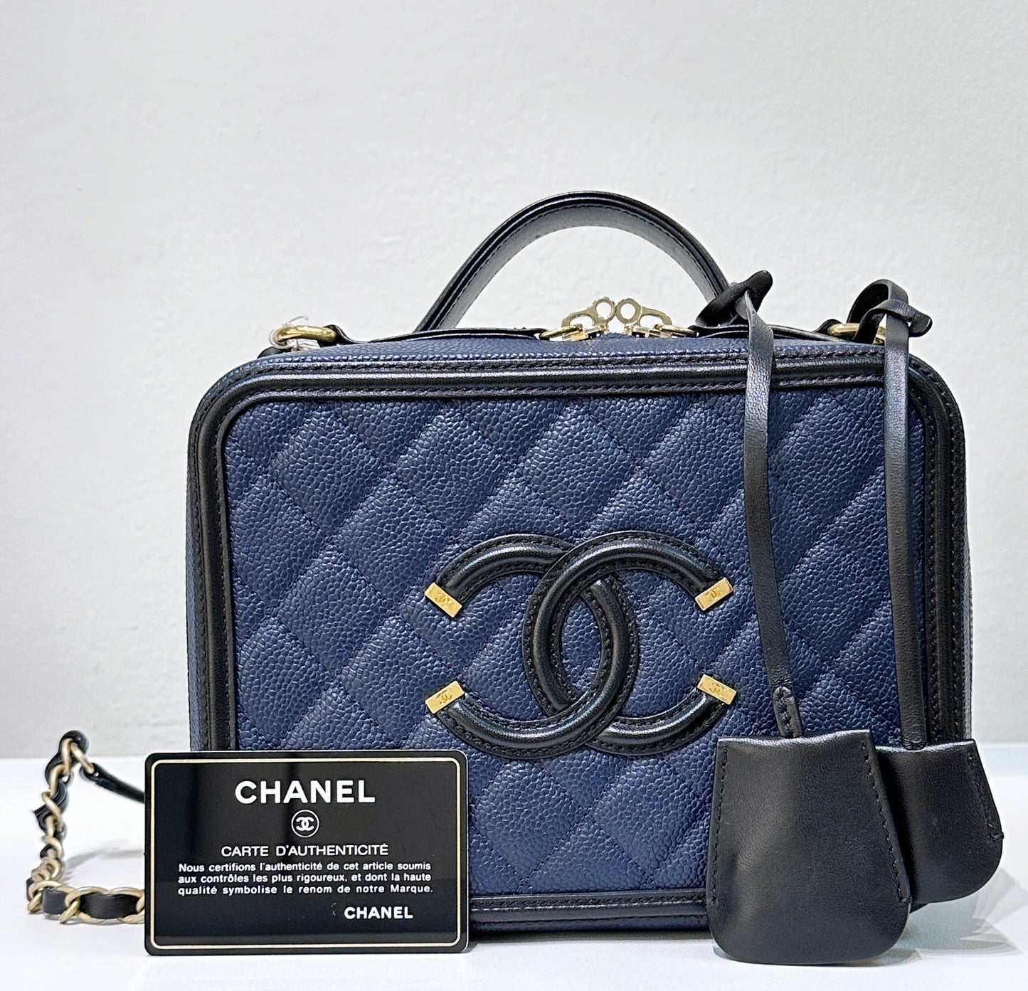 Chanel Filigree Vanity Case Quilted Caviar Medium Blue