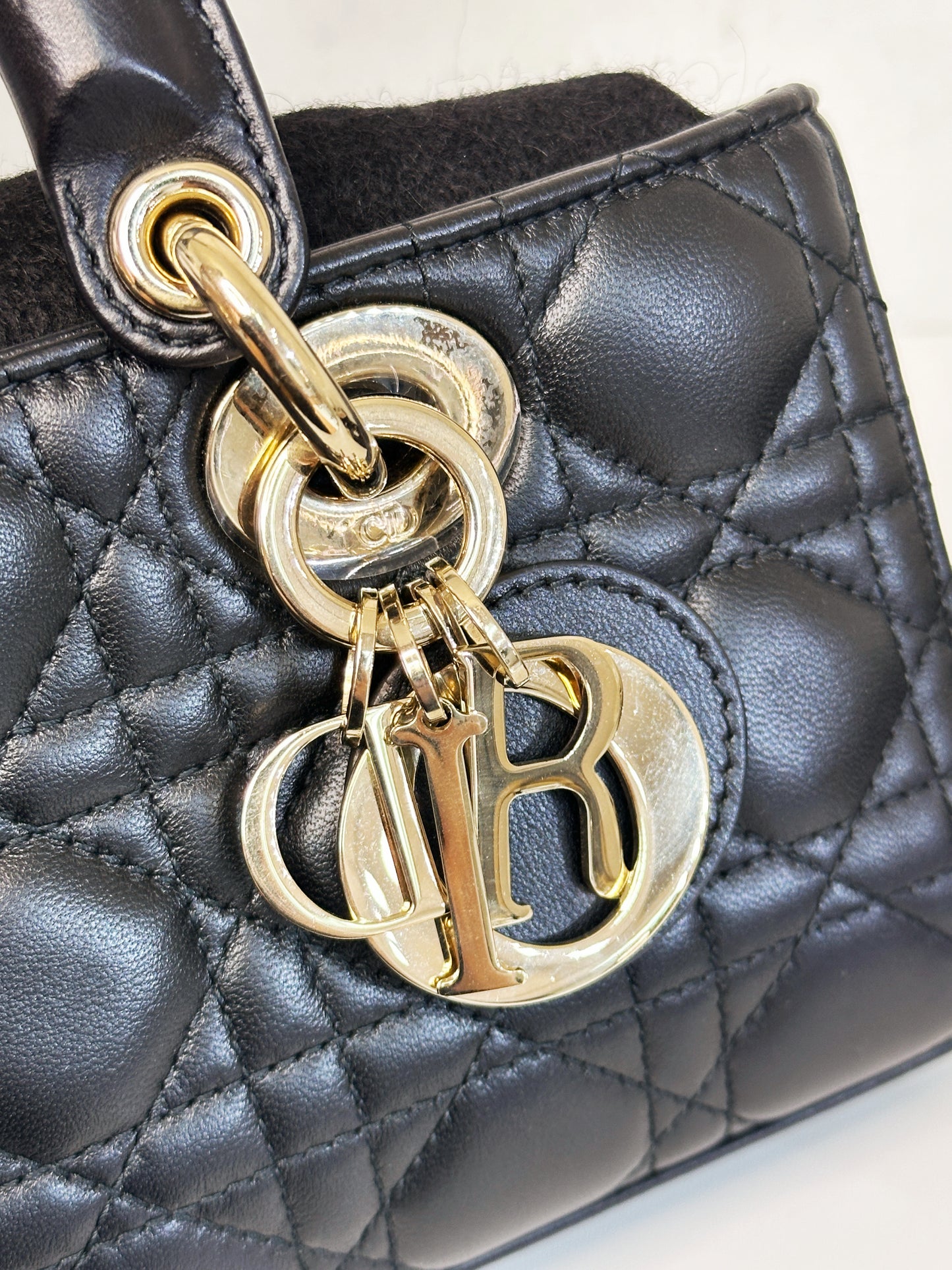 Dior Small Lady D-Joy Bag
Black Cannage Lambskin GHW