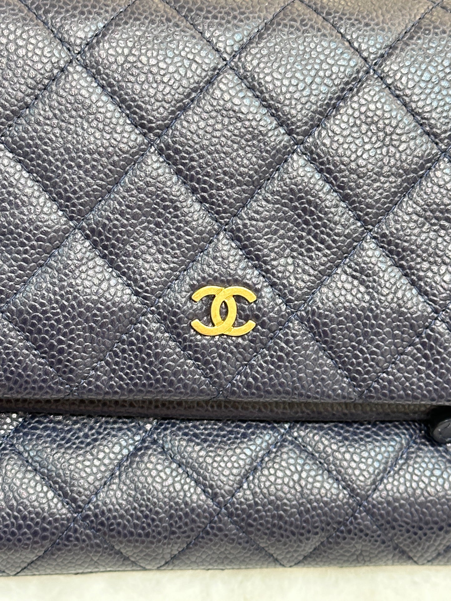 Chanel Beauty CC Clutch Quilted Caviar Blue