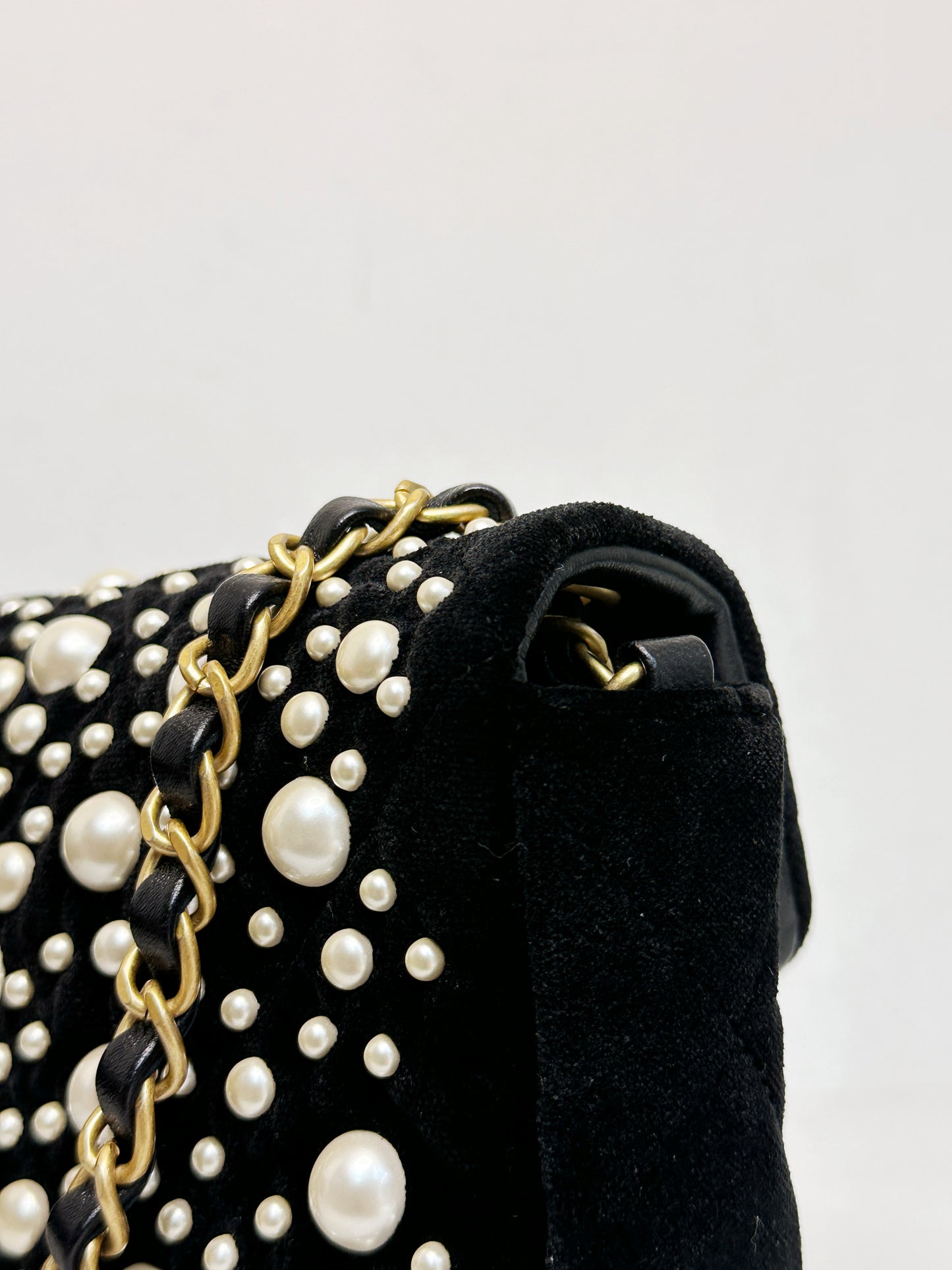 Chanel Mini Black Velvet Pearl Flap Bag X53U microchip