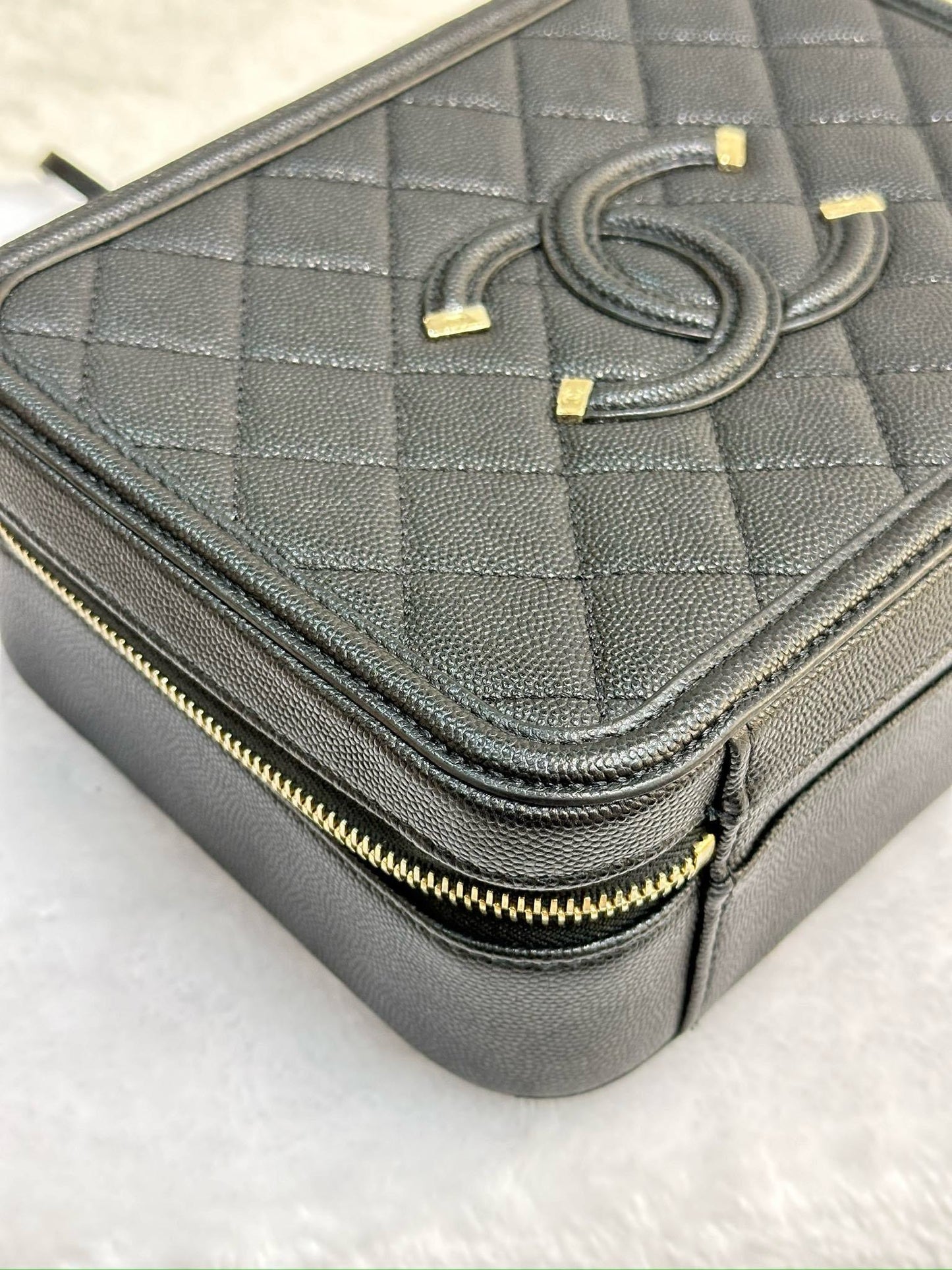 Chanel Medium Filigree Vanity Case Quilted Caviar Black GHW 2899 holo card