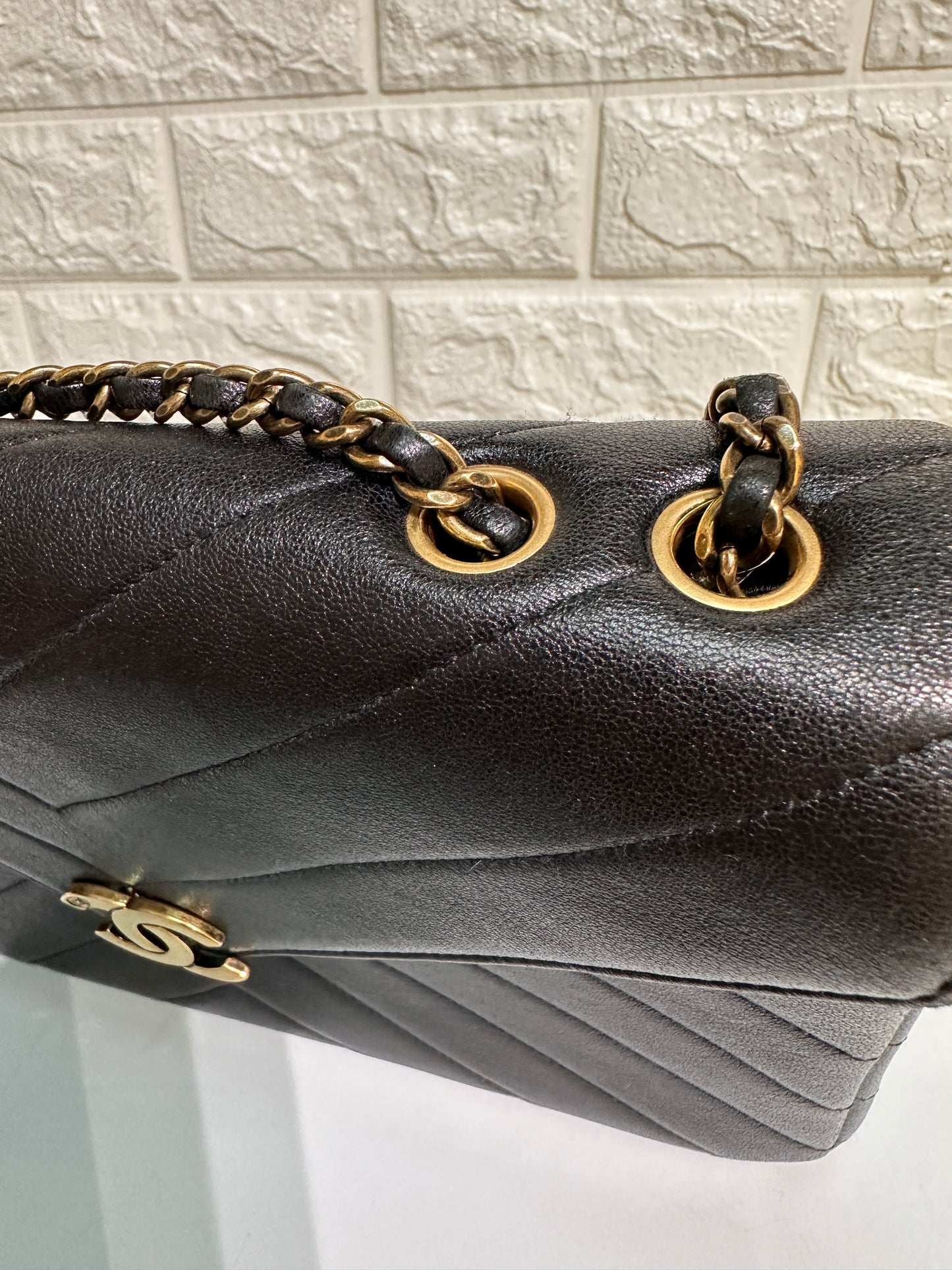 CHANEL Chevron Quilted Medium Envelope Flap Black