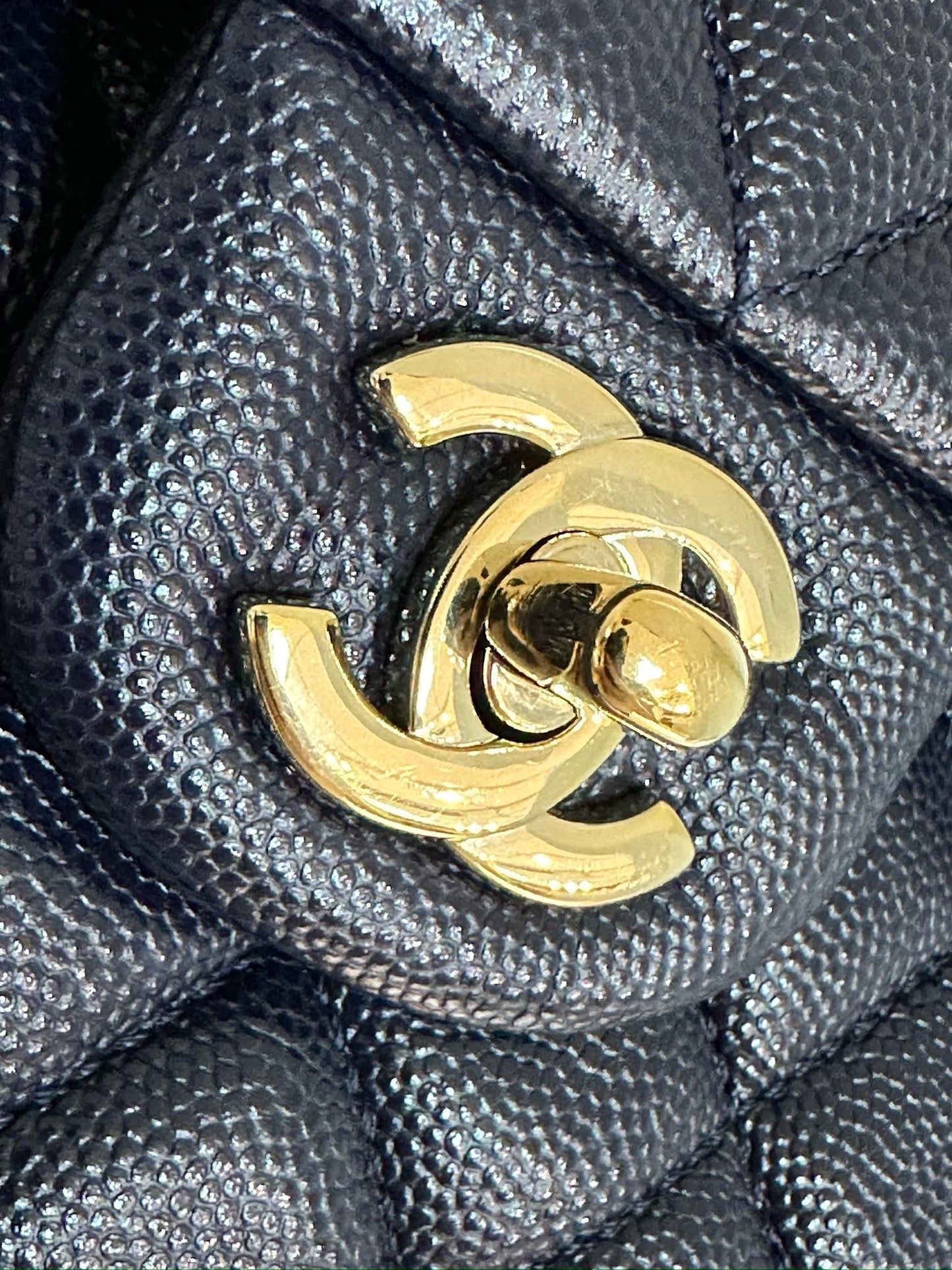 Chanel Medium Classic Caviar Double Flap Navy Blue Bag LSHW 2021year Microchip