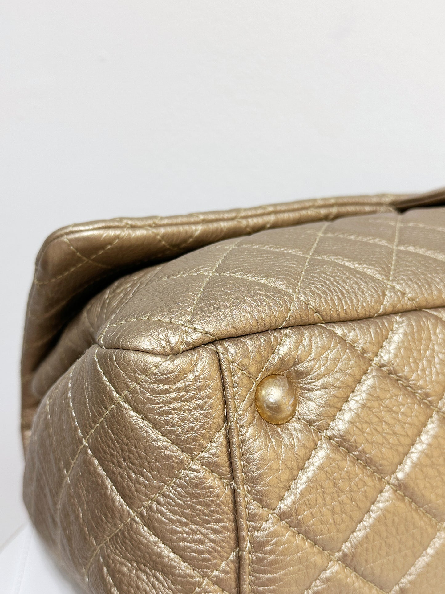 Chanel 2018 Calfskin Quilted XXL Travel Flap shoulder bag Metallic Gold GHW 2510 holo card