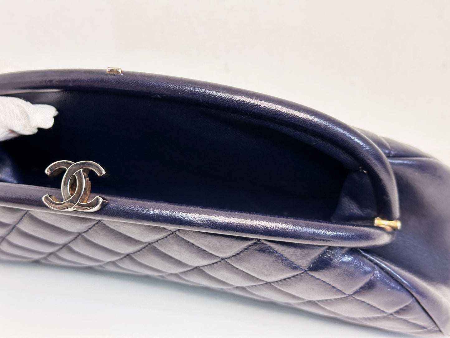 Chanel Quilted Timeless Kisslock Clutch Navy Blue Lambskin SHW 1890 holo card