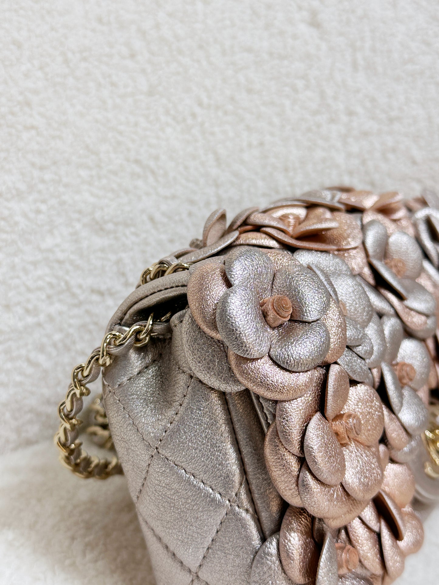 Chanel Camellia Mini Metallic Rose Gold/Pink Lambskin Gold Hardware 2487 holo card