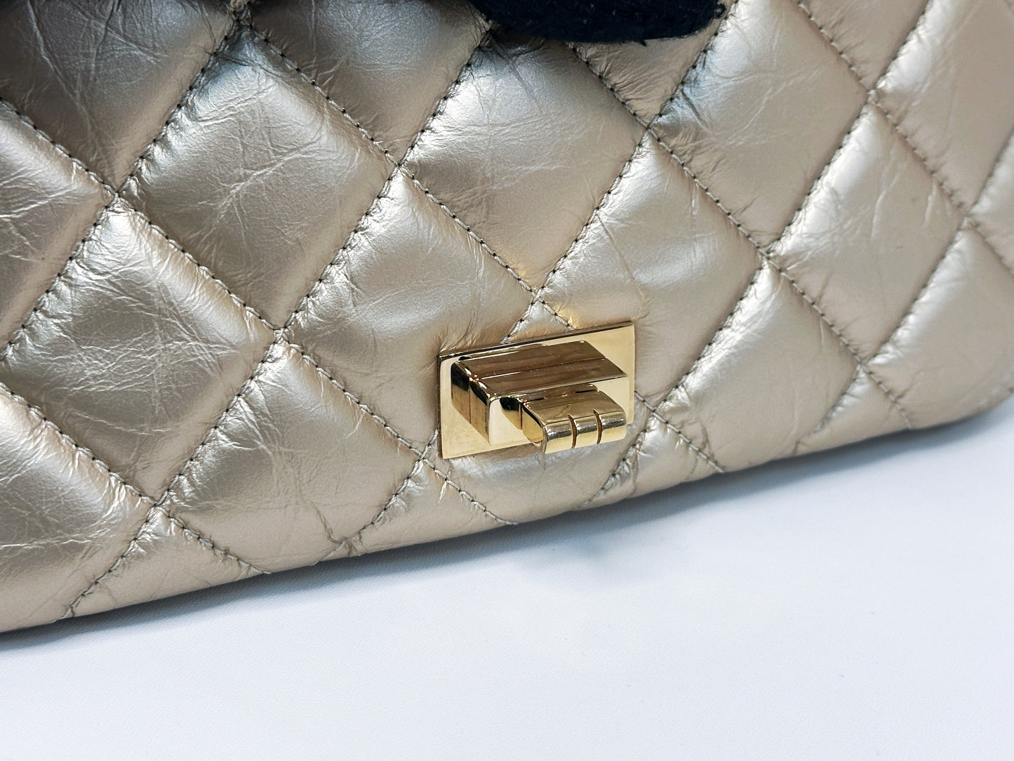 Chanel Aged Calfskin Quilted 2.55 Reissue Mini Hanger Flap Gold 2355 holo card