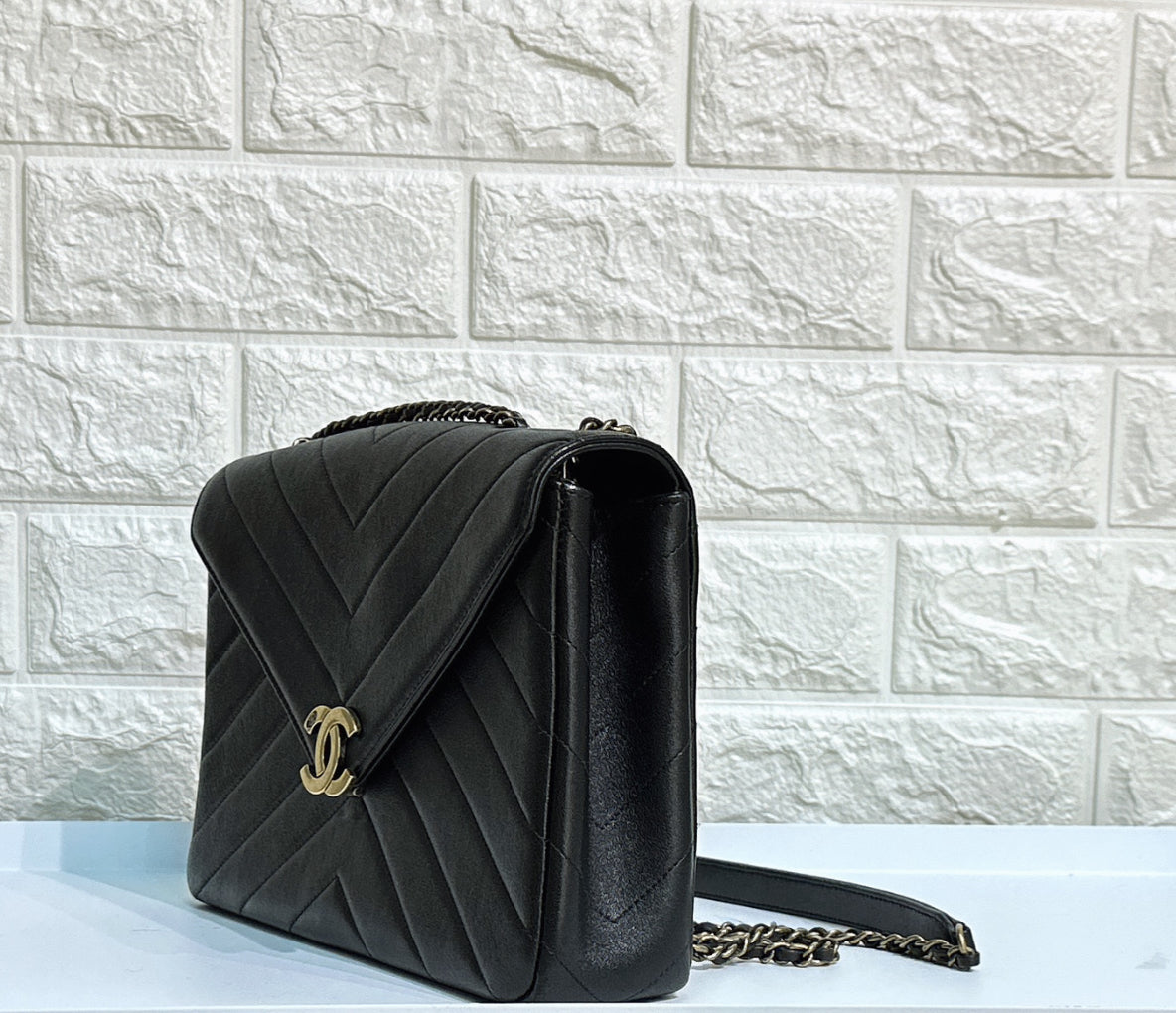 CHANEL Chevron Quilted Medium Envelope Flap Black