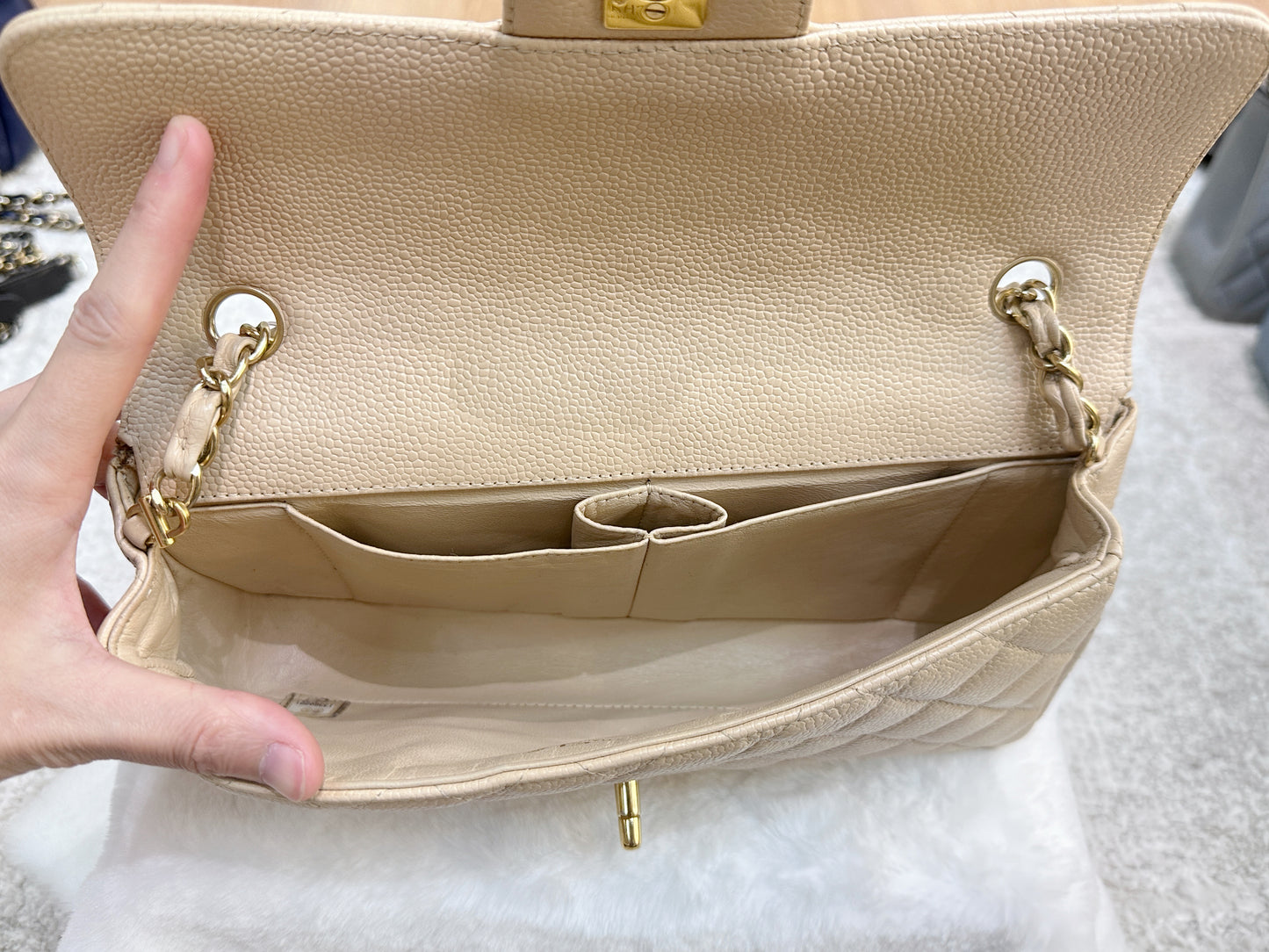 Chanel Classic Vintage Clutch East-west in Beige Color