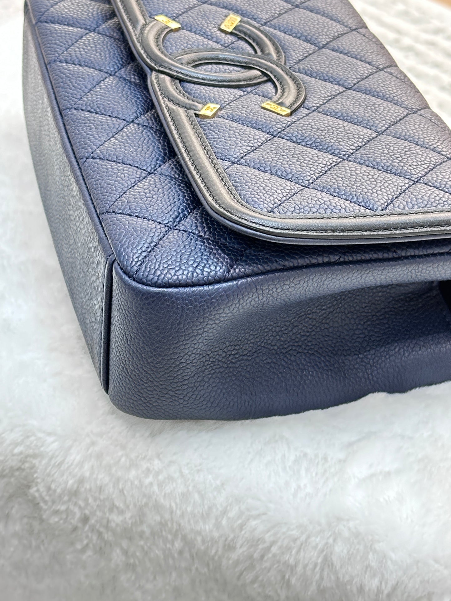 Chanel Caviar Quilted Small CC Filigree Flap Navy Black