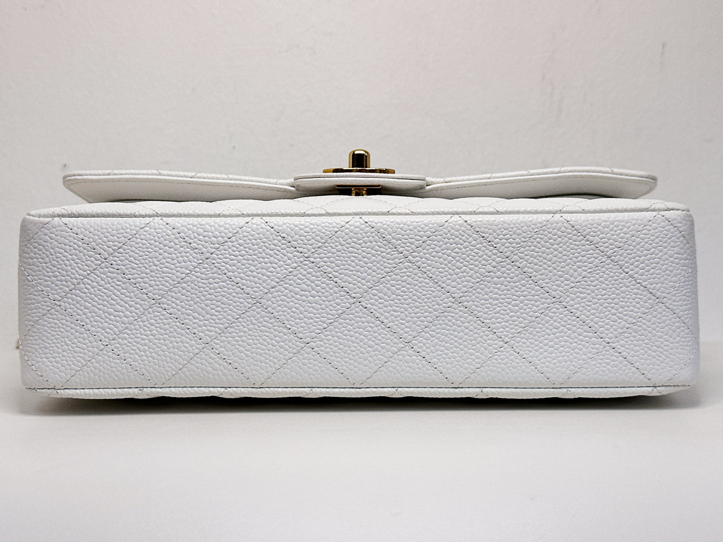 Chanel White Caviar Medium Classic Double Flap Bag 1350 holo card