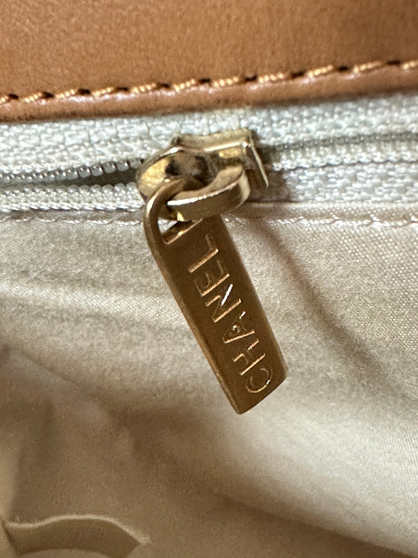 Chanel Lambskin Valentine Charms Small Flap Beige 1427 holo card
