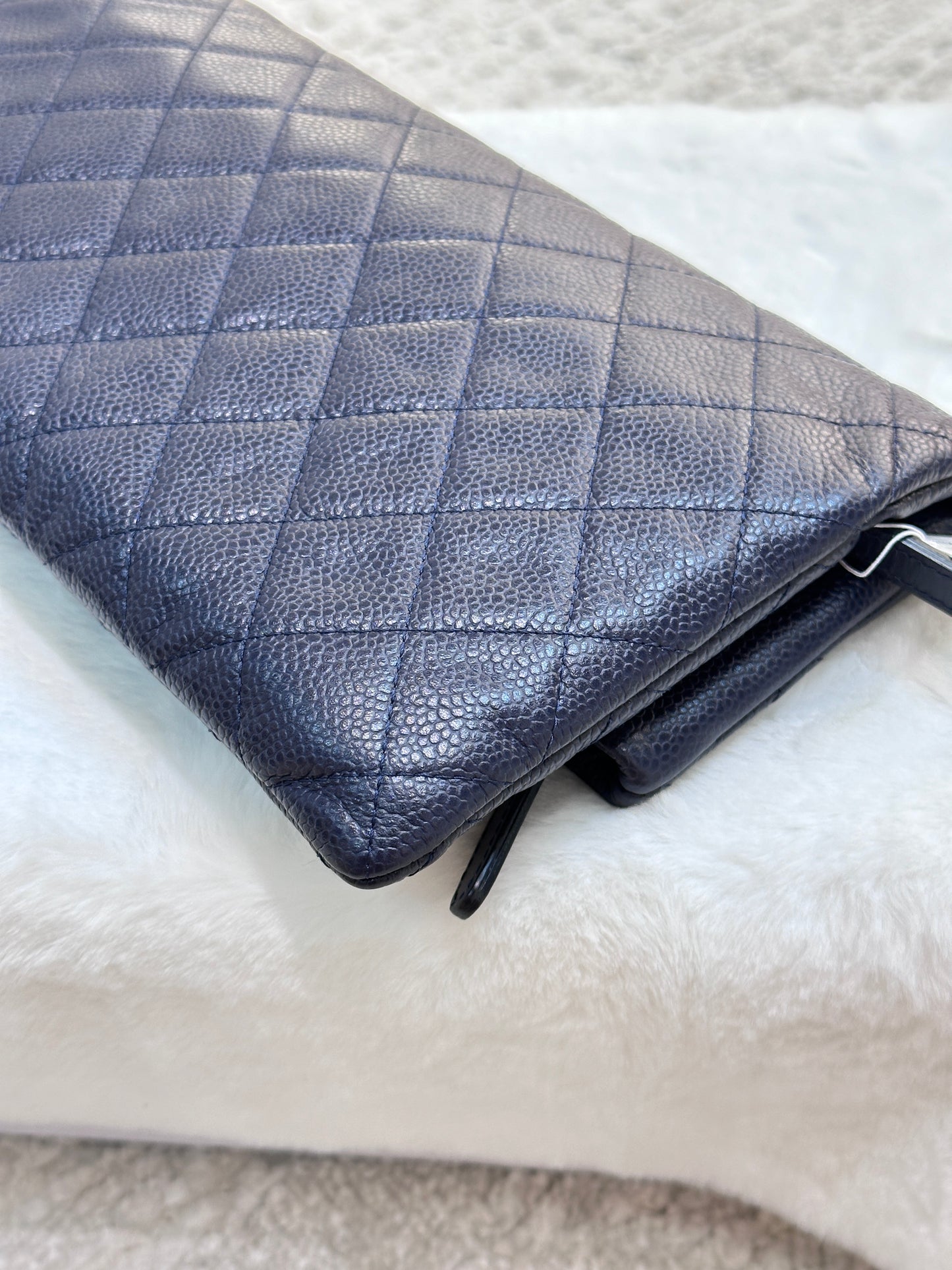 Chanel Beauty CC Clutch Quilted Caviar Blue