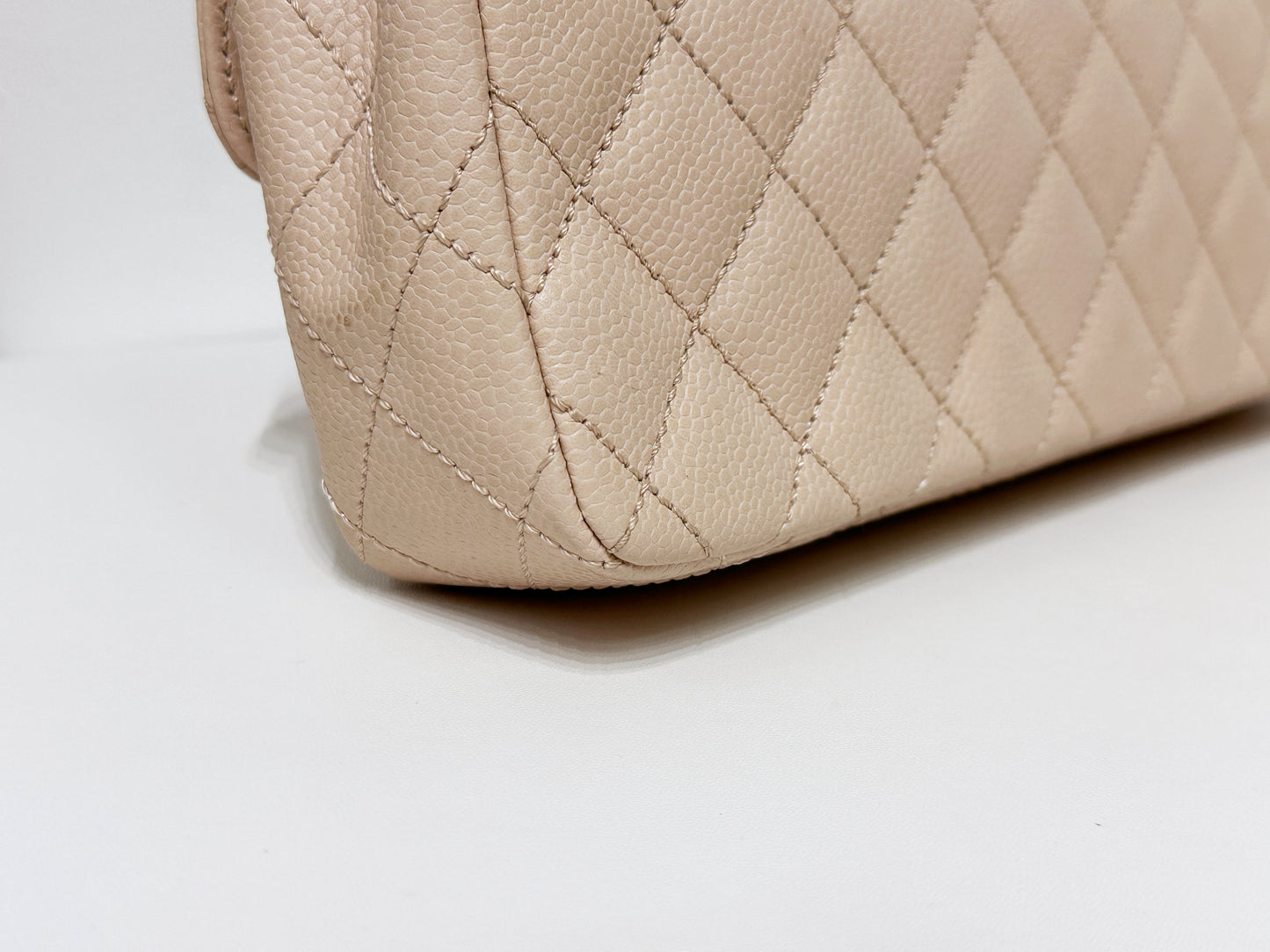 Chanel Classic Vintage Clutch East-west in Beige Color SHW 97 holo