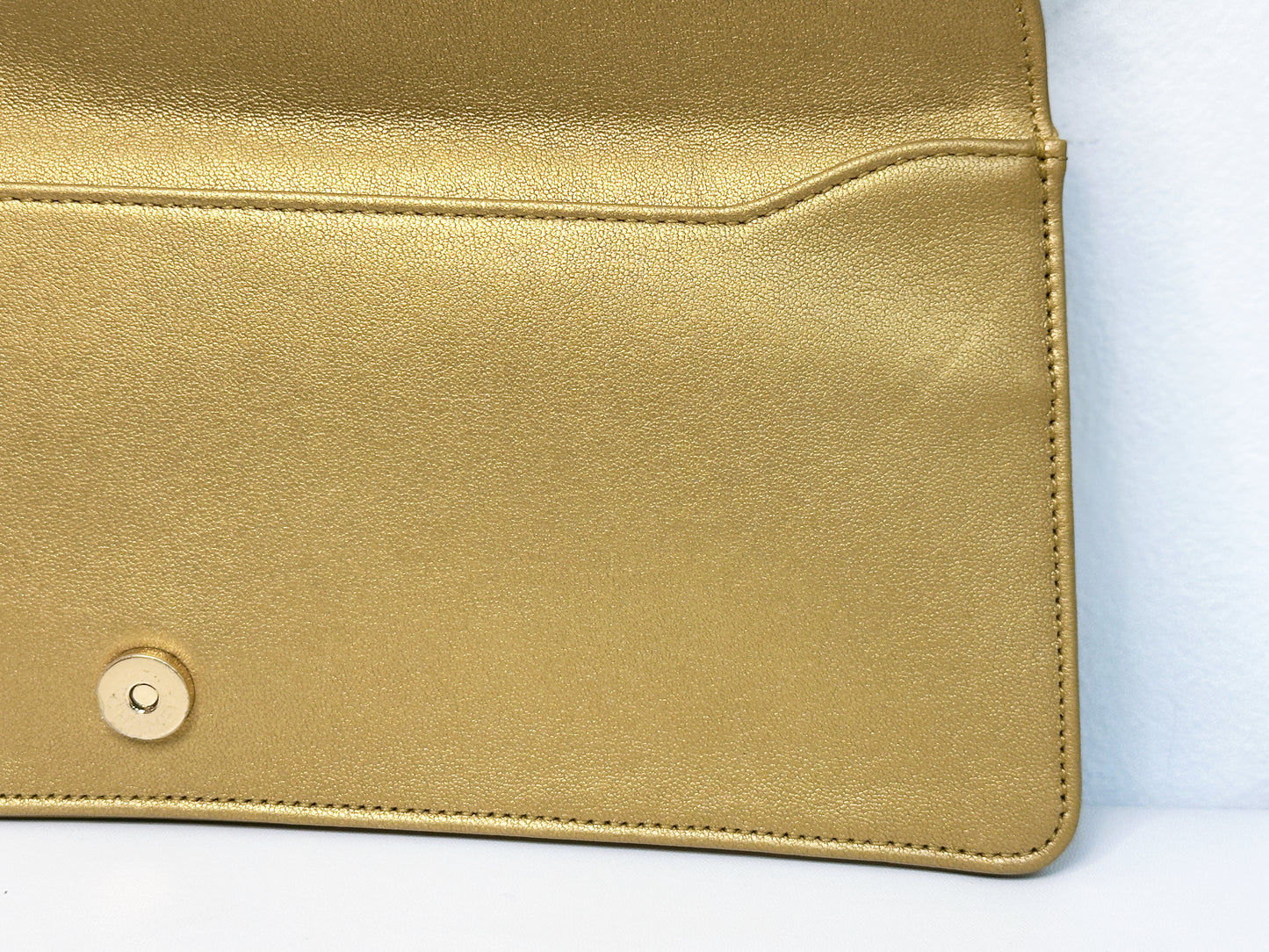 Chanel Lambskin Evening In Egypt Clutch Gold 2815 holo card