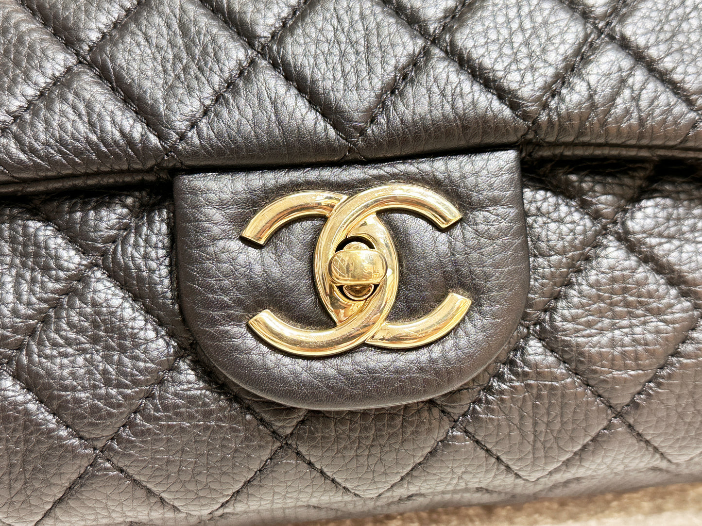 Chanel 2017 Calfskin Quilted XXL Travel Flap shoulder bag Black GHW 2354 holo card