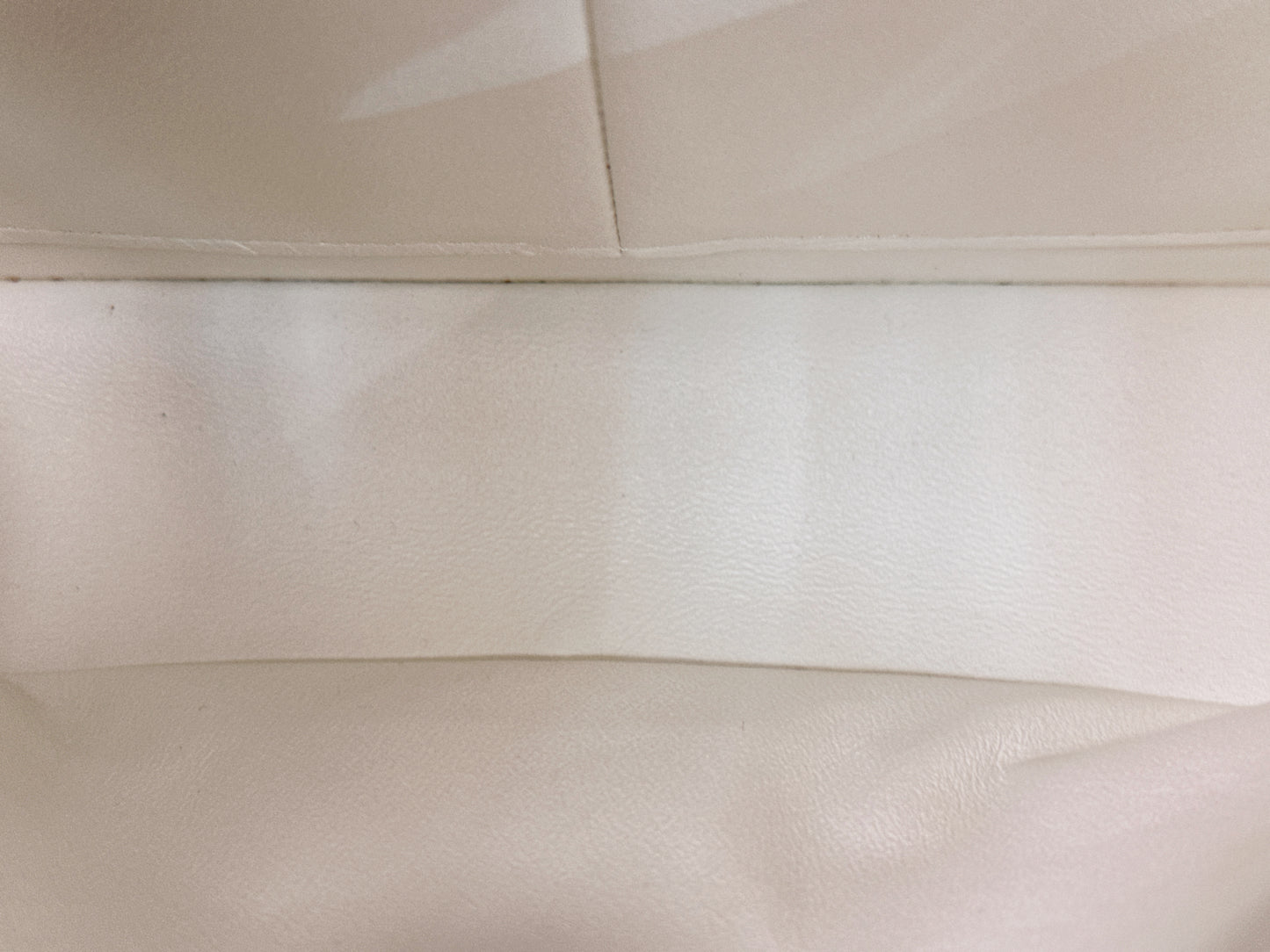 Chanel White Caviar Medium Classic Double Flap Bag 1350 holo card