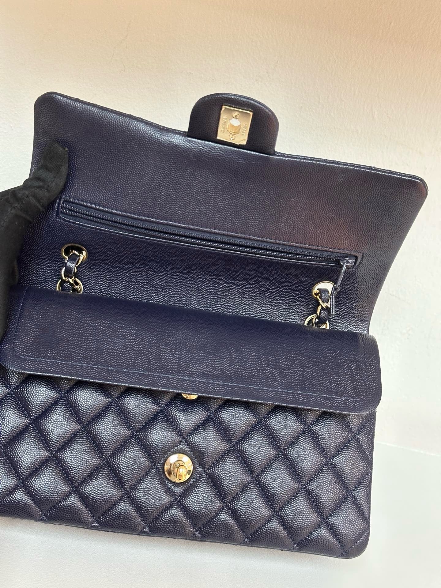 Chanel Medium Classic Caviar Double Flap Navy Blue Bag LSHW 2021year Microchip