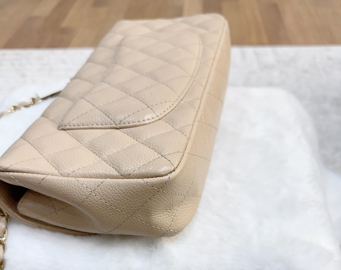 Chanel Classic Vintage Clutch East-west in Beige Color