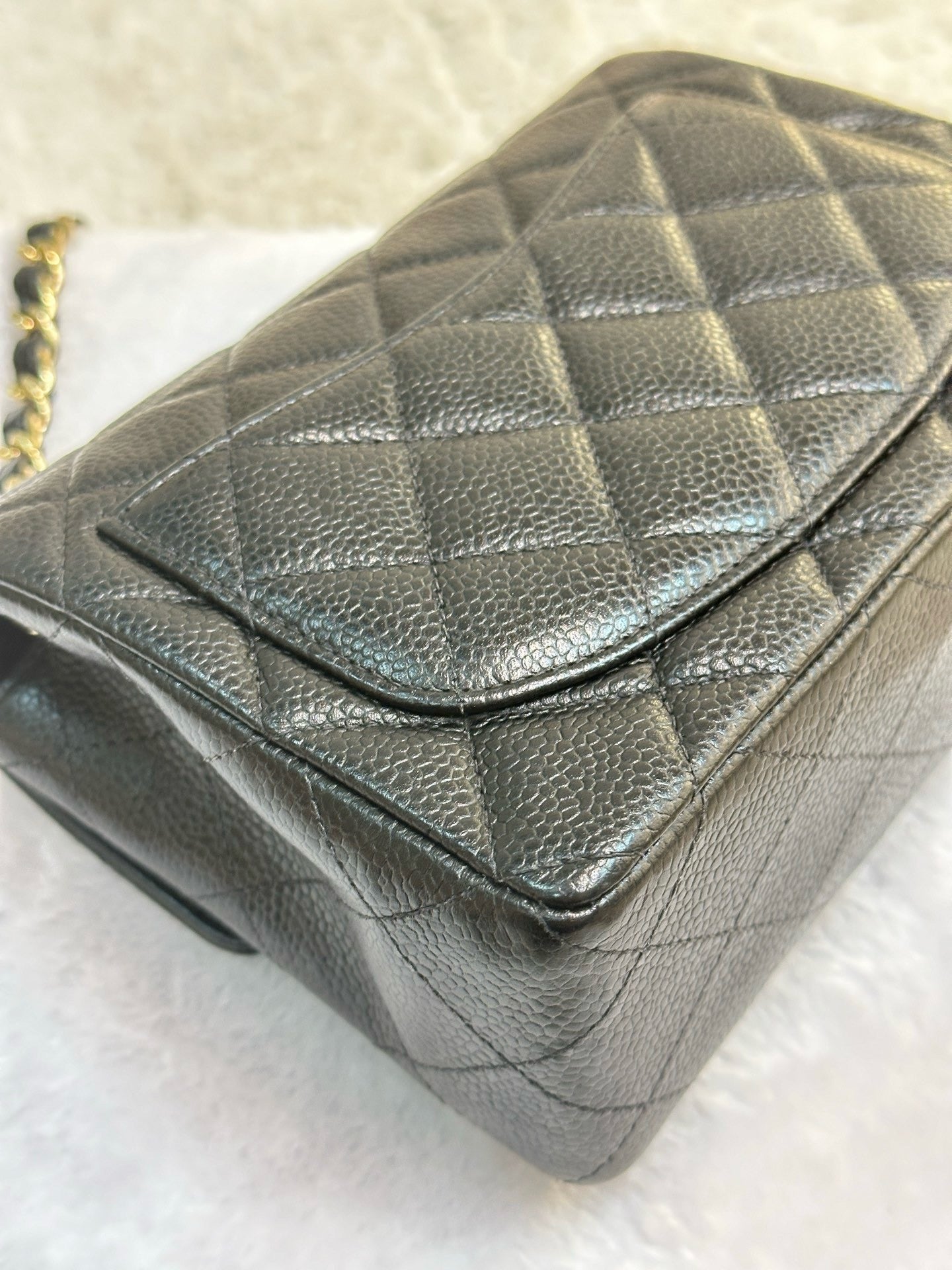 Chanel Mini Square Caviar Classic Flap Chain Shoulder Bag Black GHW(inside corner lightly touched)