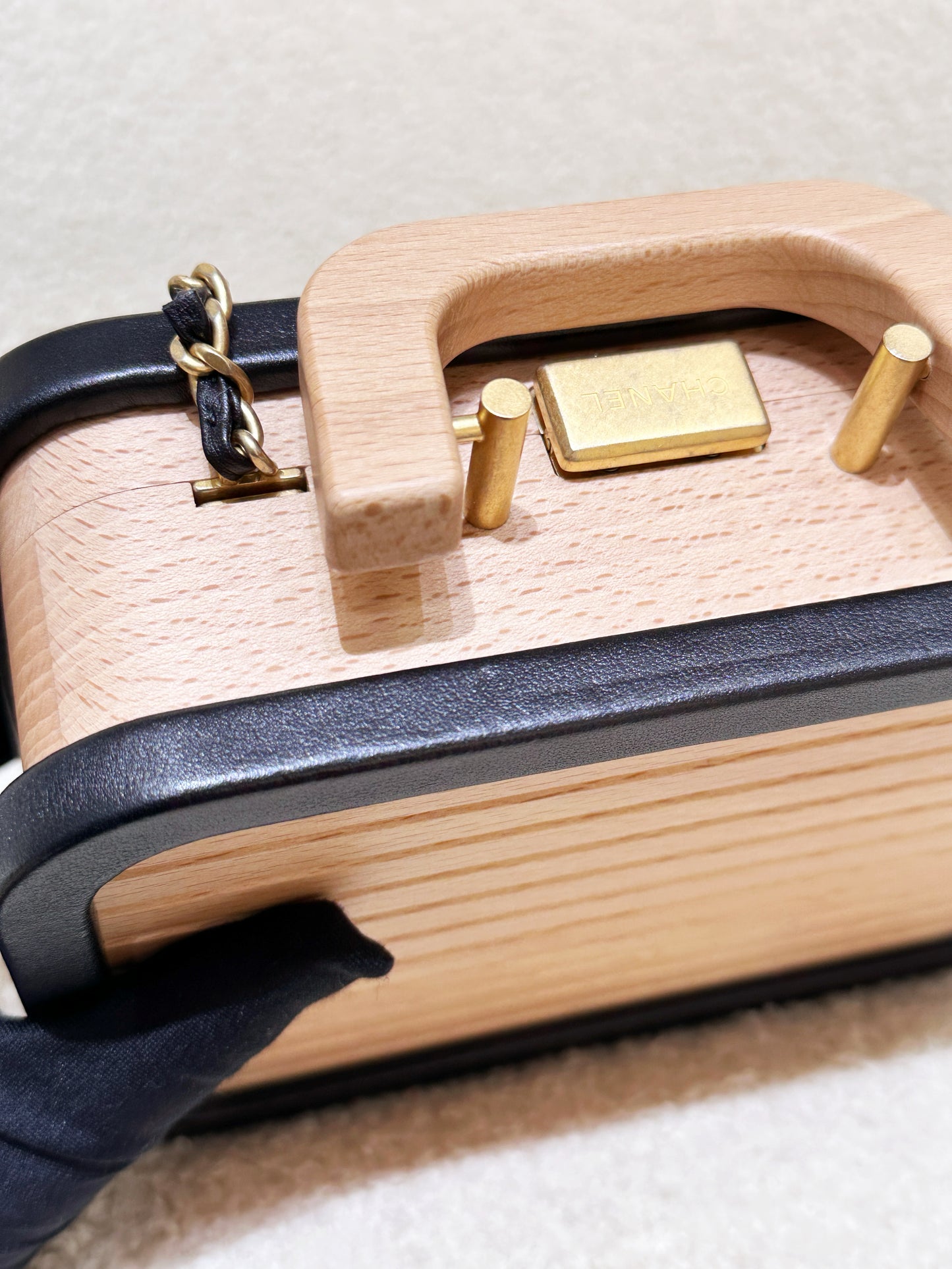Chanel Beech Wood Lambskin CC Vanity Case Black PHOT microchip