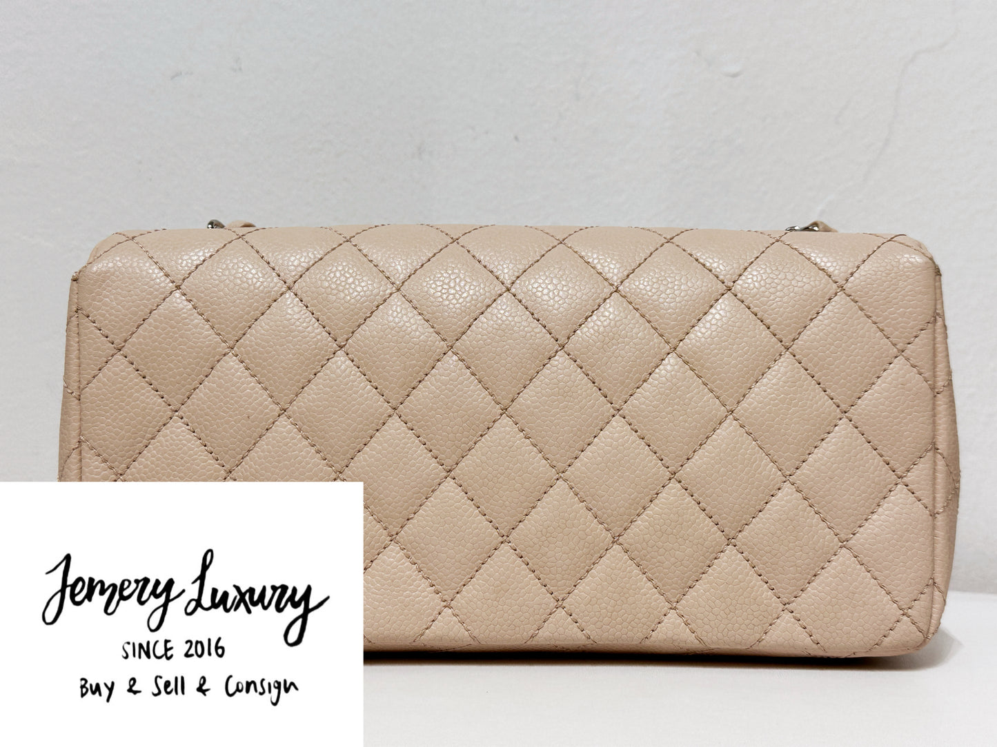 Chanel Classic Vintage Clutch East-west in Beige Color SHW 97 holo
