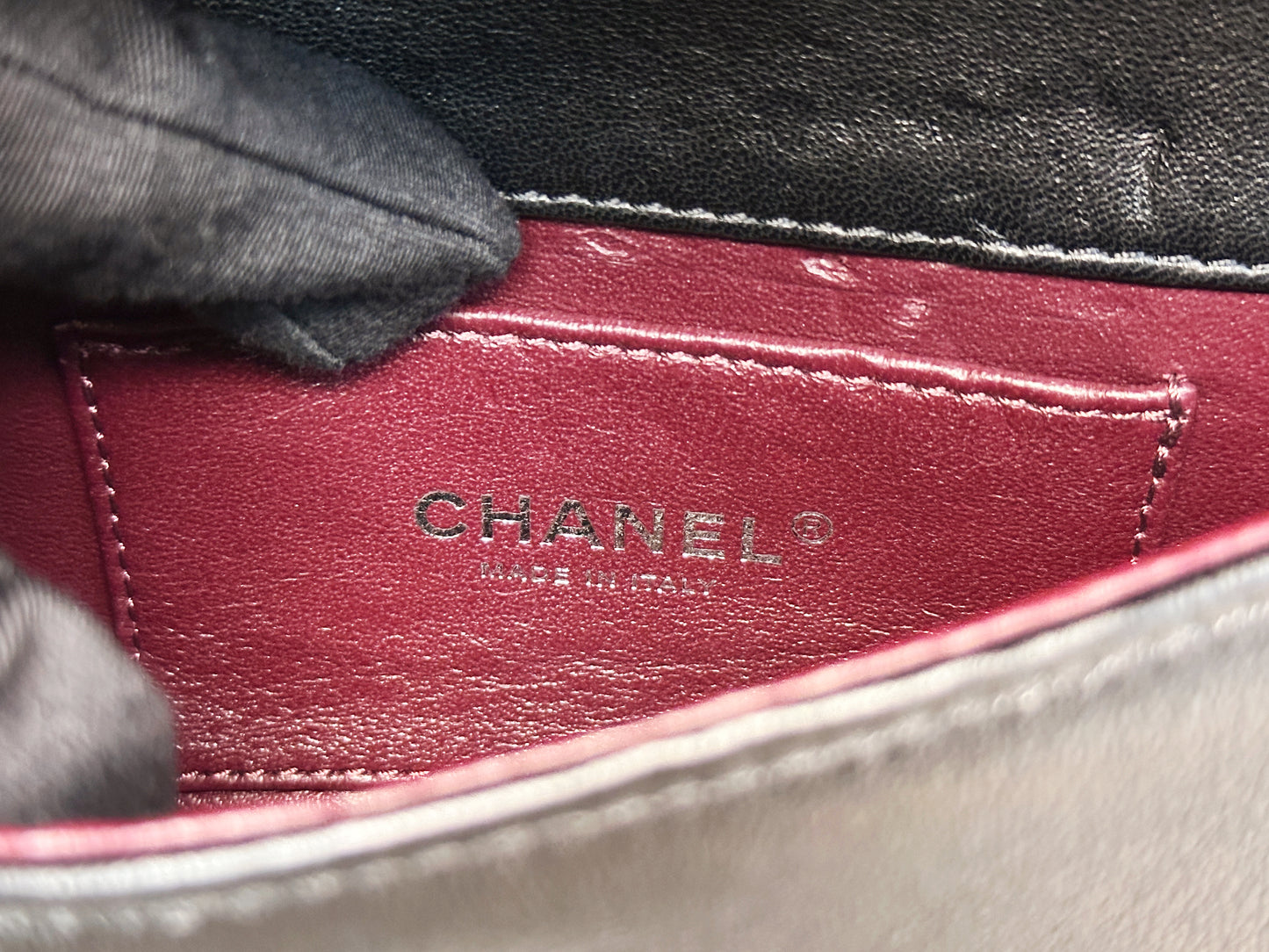 Chanel Camellia Lambskin Patent Around Flap Crossbody Bag Black 2246 holo card