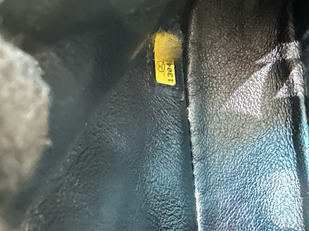 Chanel Caviar East West Flap Bag Black GHW holo 1304 db