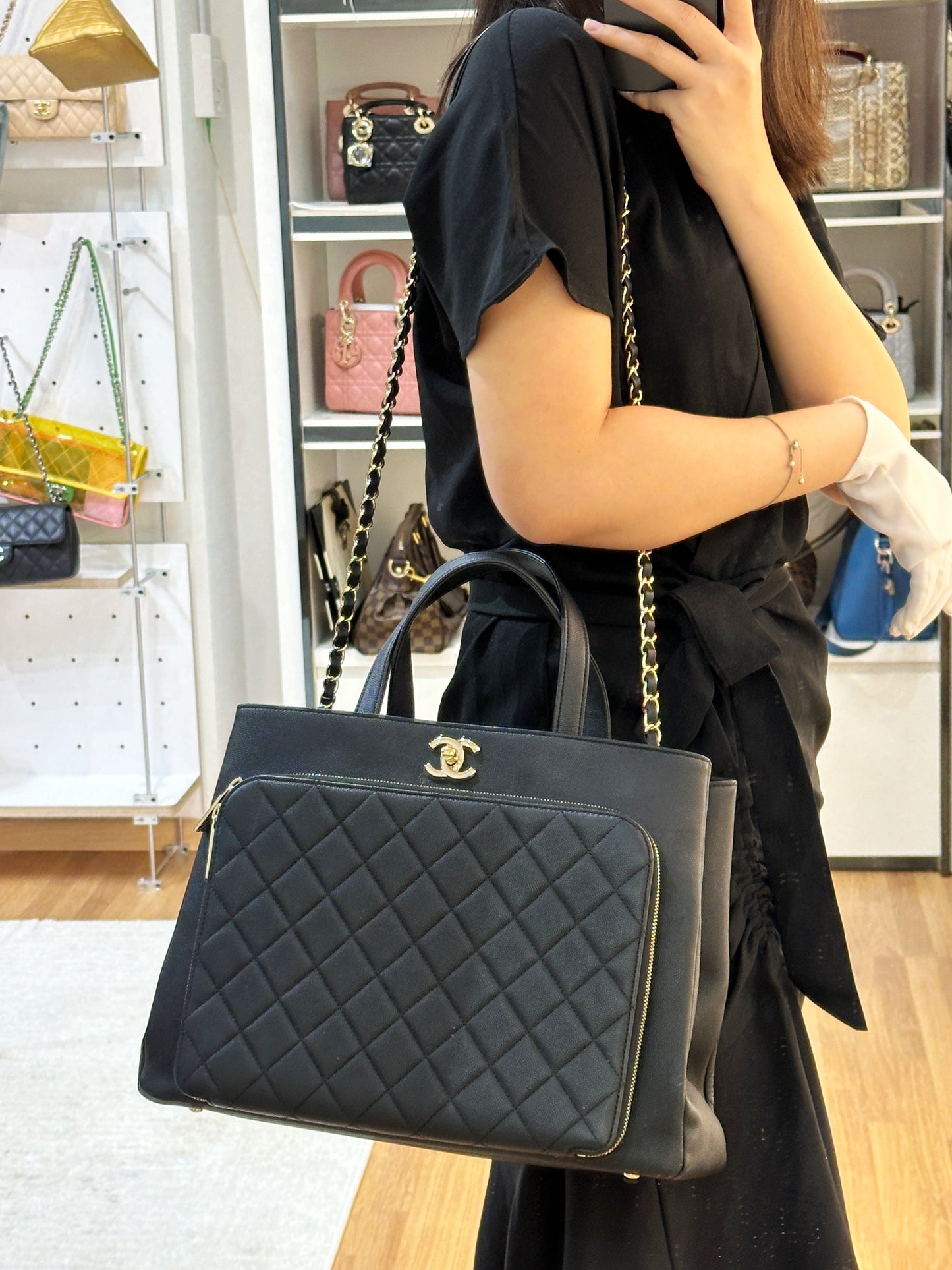 Chanel Caviar Quilted Large Business Affinity Shopping Bag Black 3043 holo card