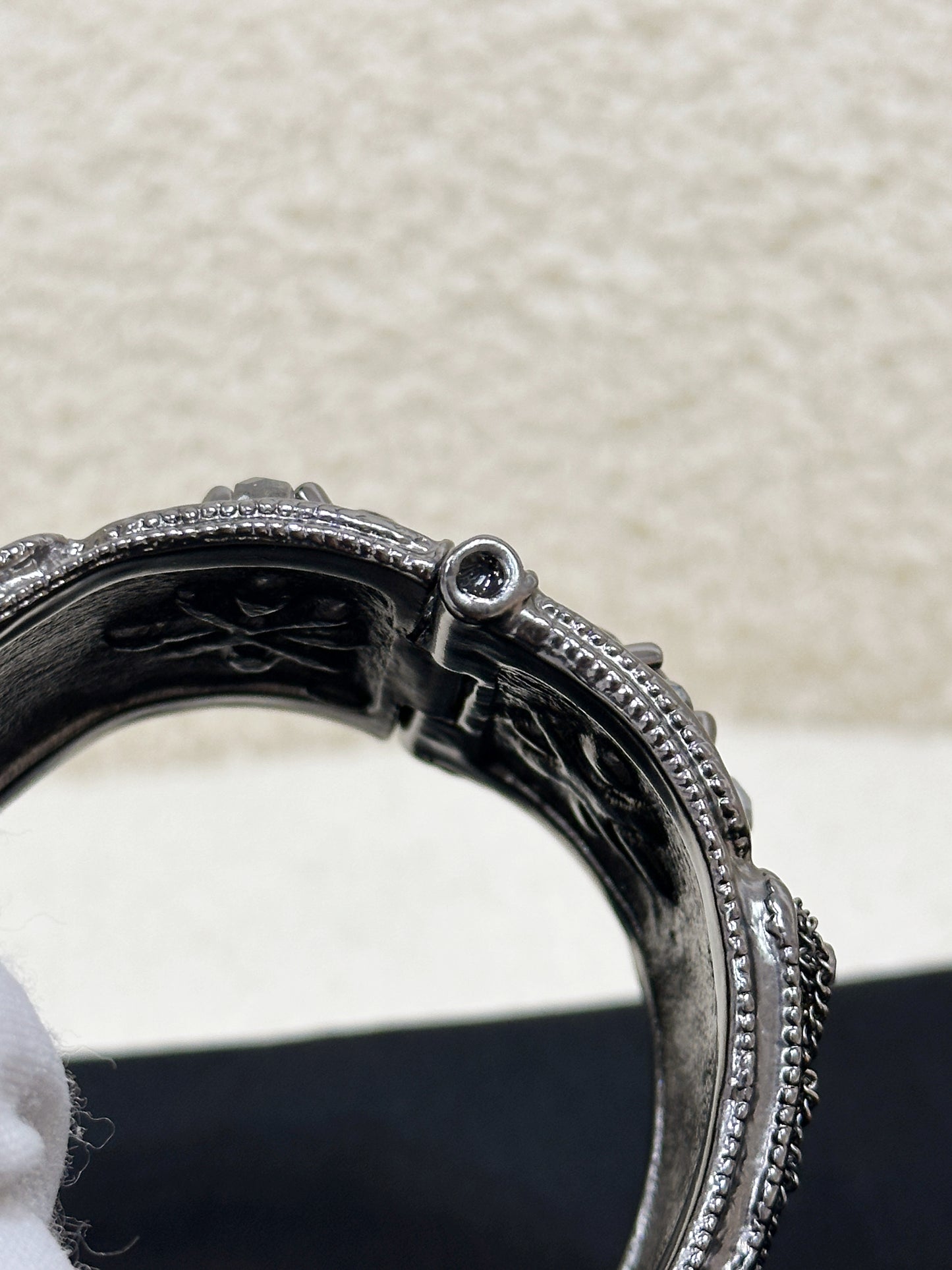 CHANEL SILVER FASHION JEWELRY BRACELET 12A GUNMETAL RHINESTONE BANGLE