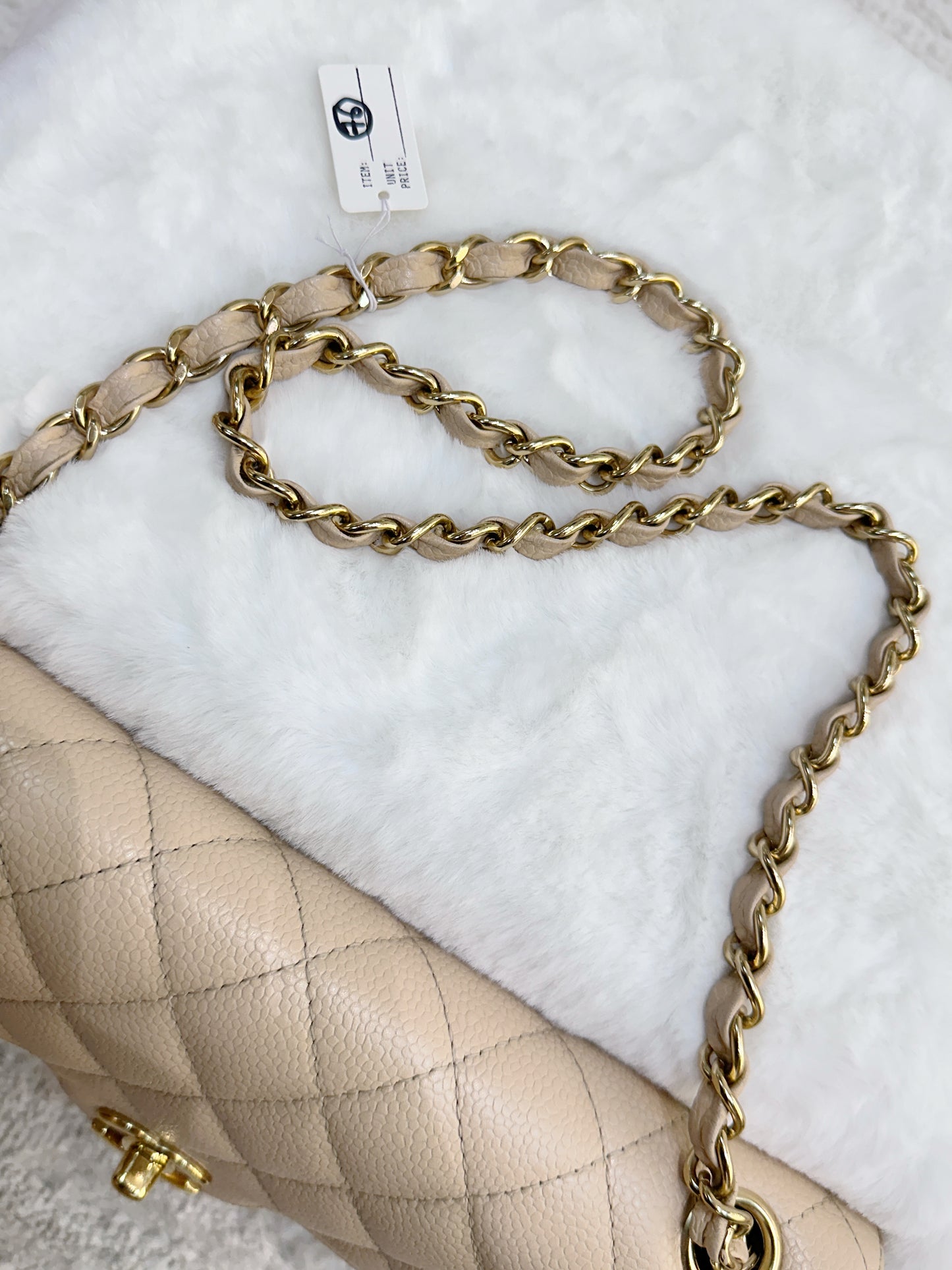 Chanel Classic Vintage Clutch East-west in Beige Color