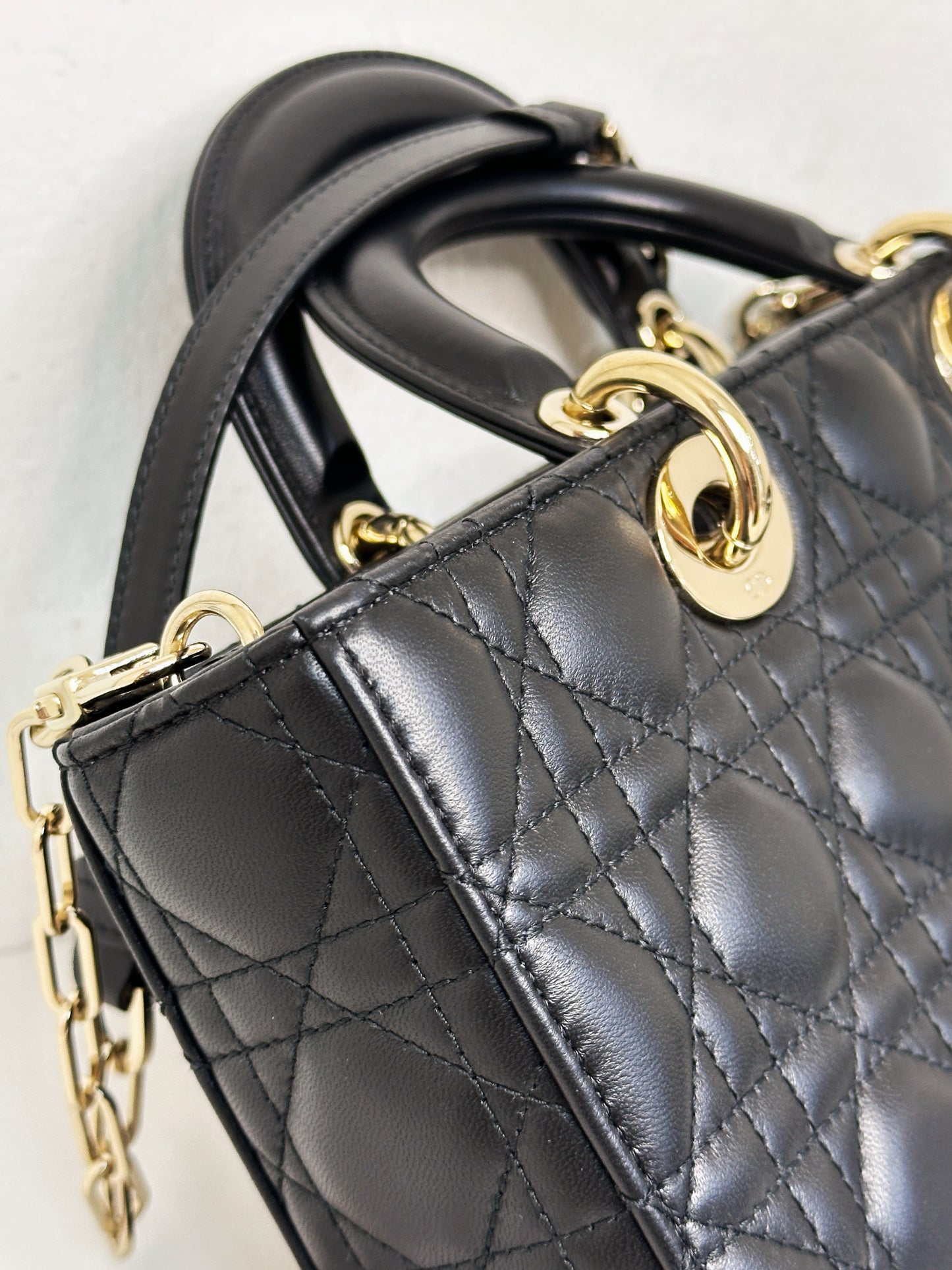 Dior Medium Lady D-Joy Bag
Black Cannage Lambskin