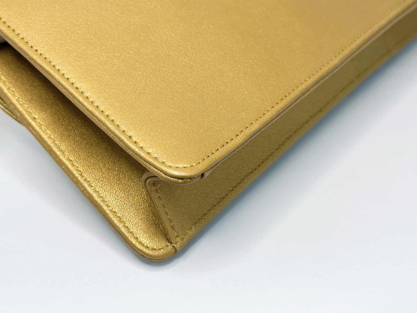 Chanel Lambskin Evening In Egypt Clutch Gold 2815 holo card