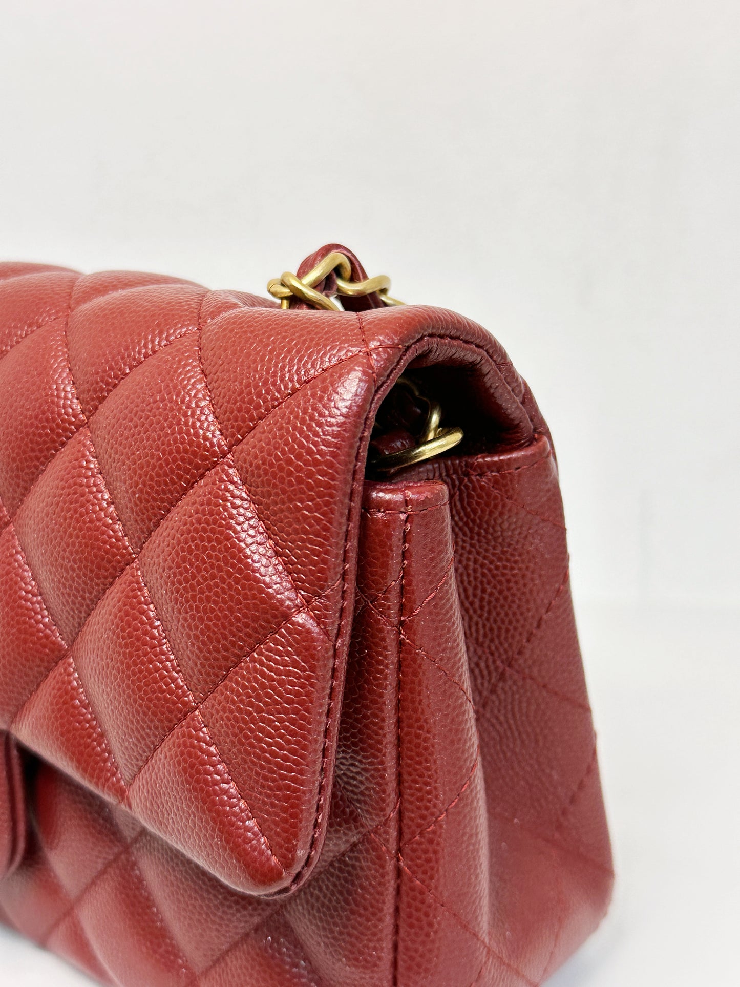 Chanel 18C Timeless Classic Caviar Mini Rectangular Flap Iridescent Maroon 2515 holo card