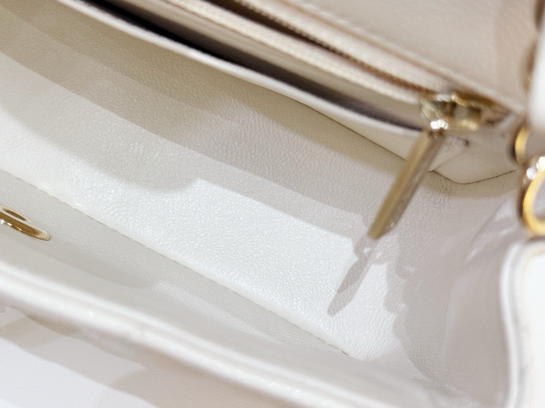 Chanel Mini Rectangle Caviar ivory 17C GHW 2339 holo