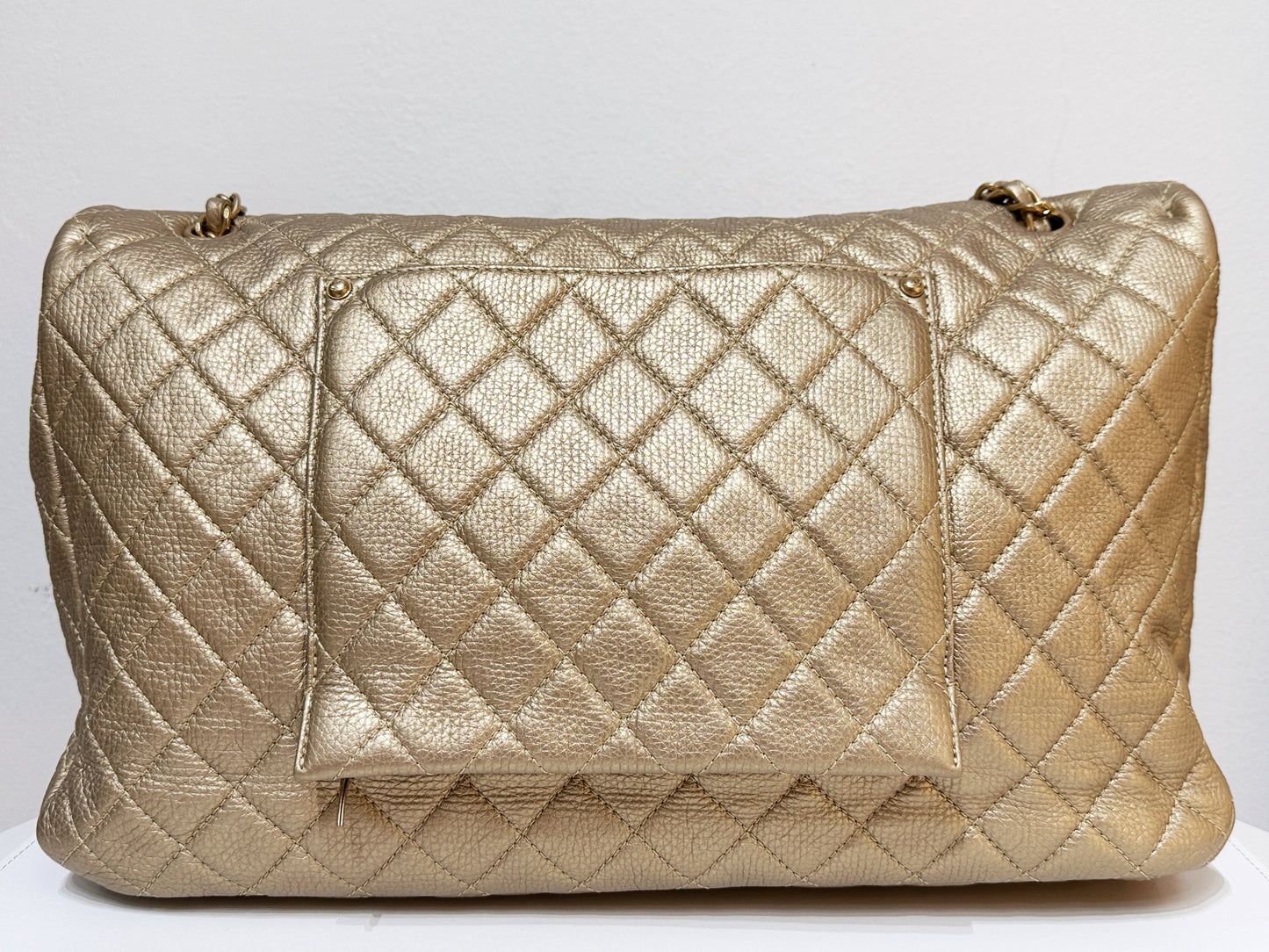 Chanel 2018 Calfskin Quilted XXL Travel Flap shoulder bag Metallic Gold GHW 2510 holo card
