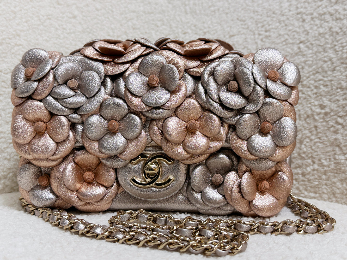 Chanel Camellia Mini Metallic Rose Gold/Pink Lambskin Gold Hardware 2487 holo card