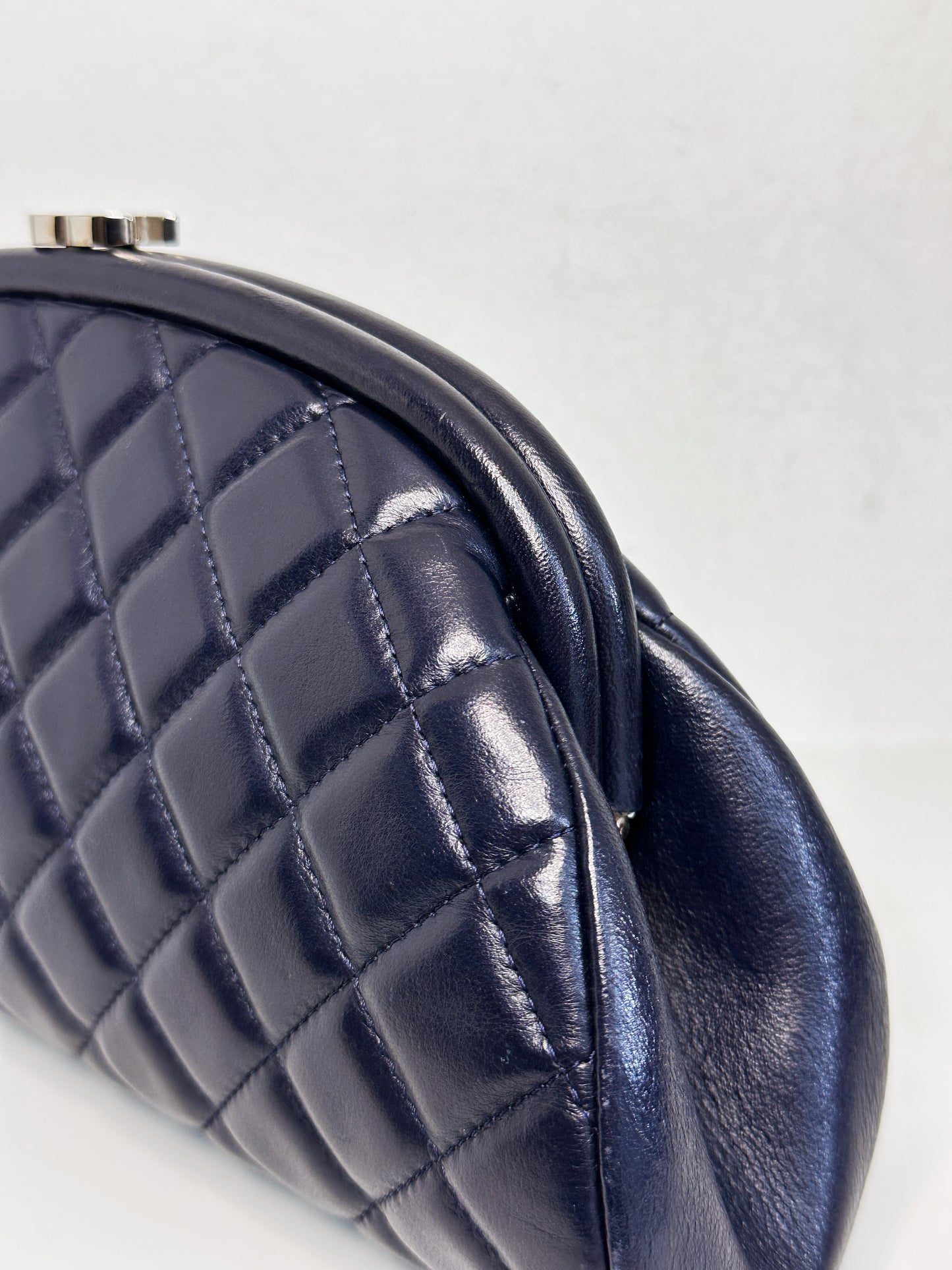 Chanel Quilted Timeless Kisslock Clutch Navy Blue Lambskin SHW 1890 holo card