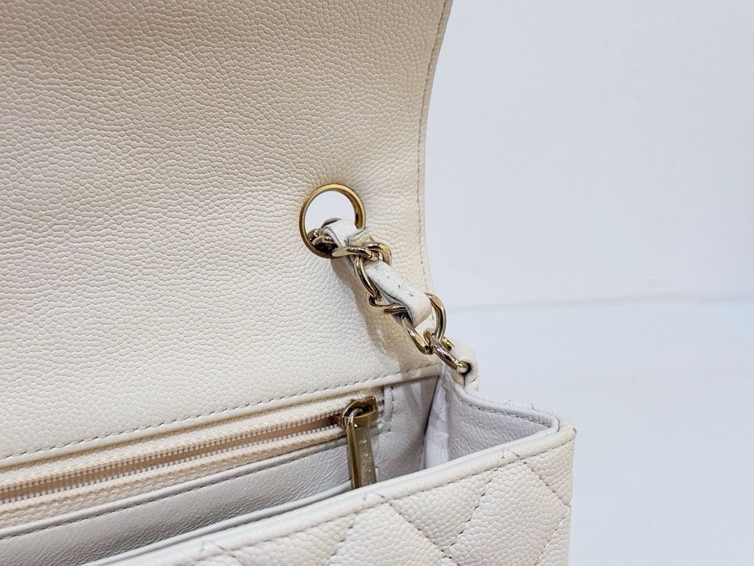 Chanel Mini Rectangle Caviar ivory 17C GHW 2339 holo