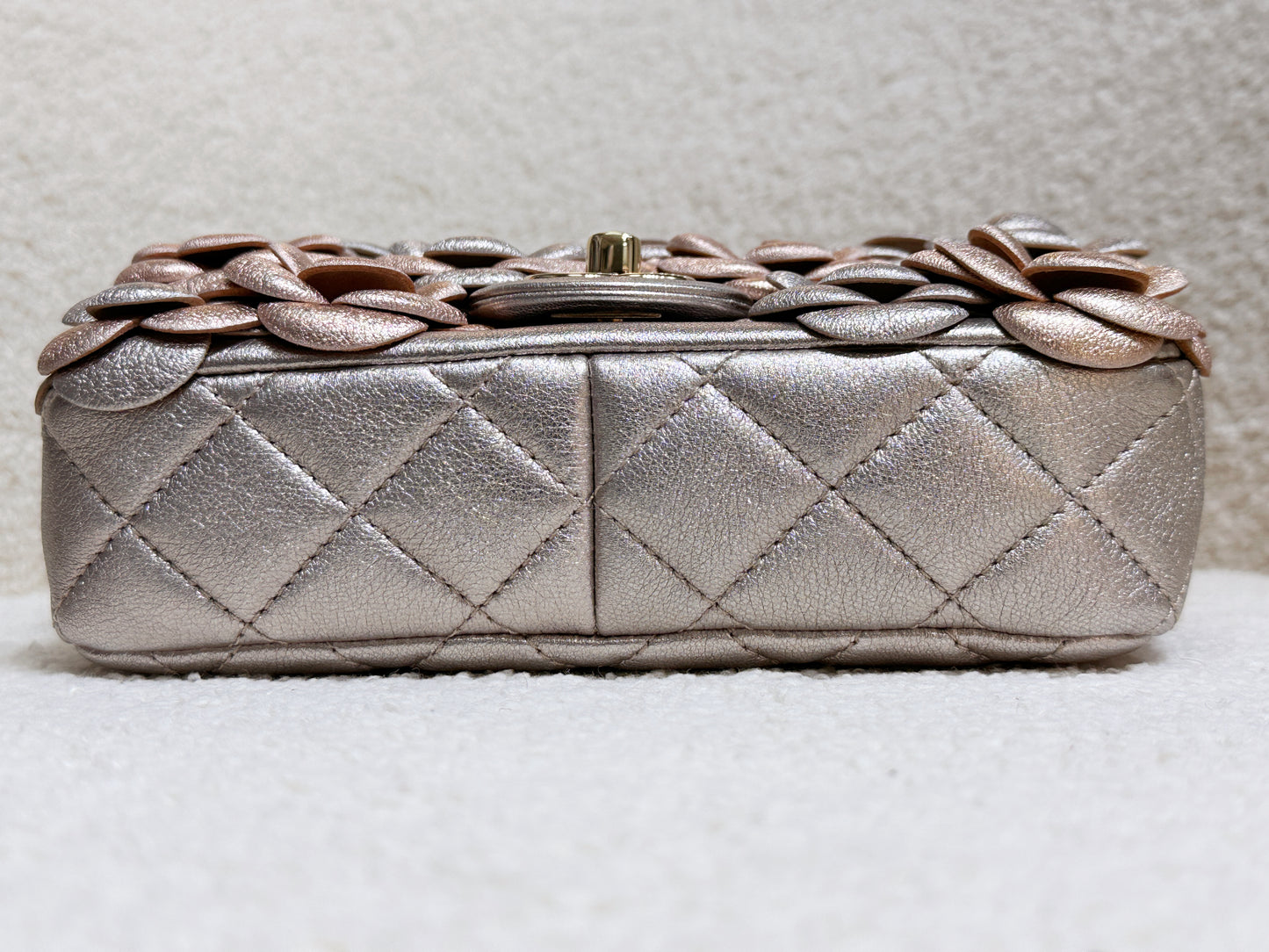 Chanel Camellia Mini Metallic Rose Gold/Pink Lambskin Gold Hardware 2487 holo card
