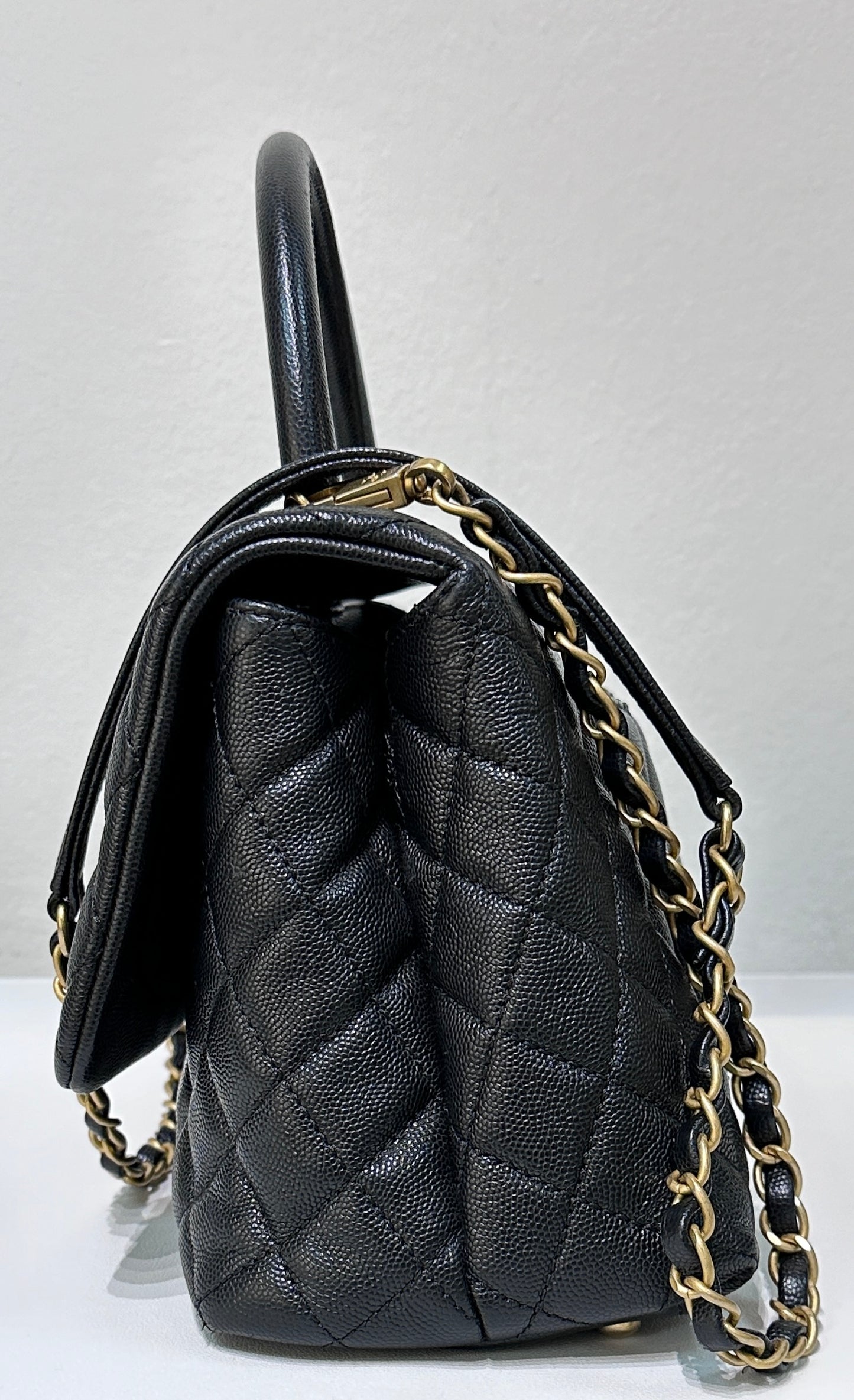 Chanel Coco Handle Cuir Matelasse Caviar Noir