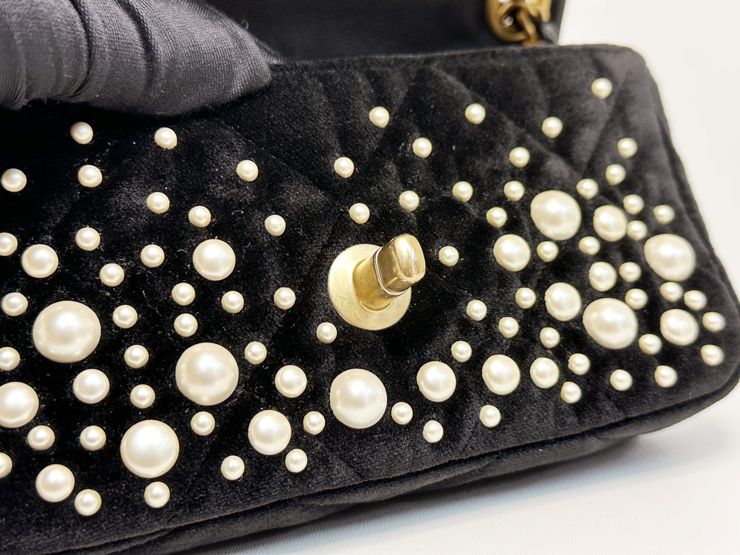 Chanel Mini Black Velvet Pearl Flap Bag X53U microchip