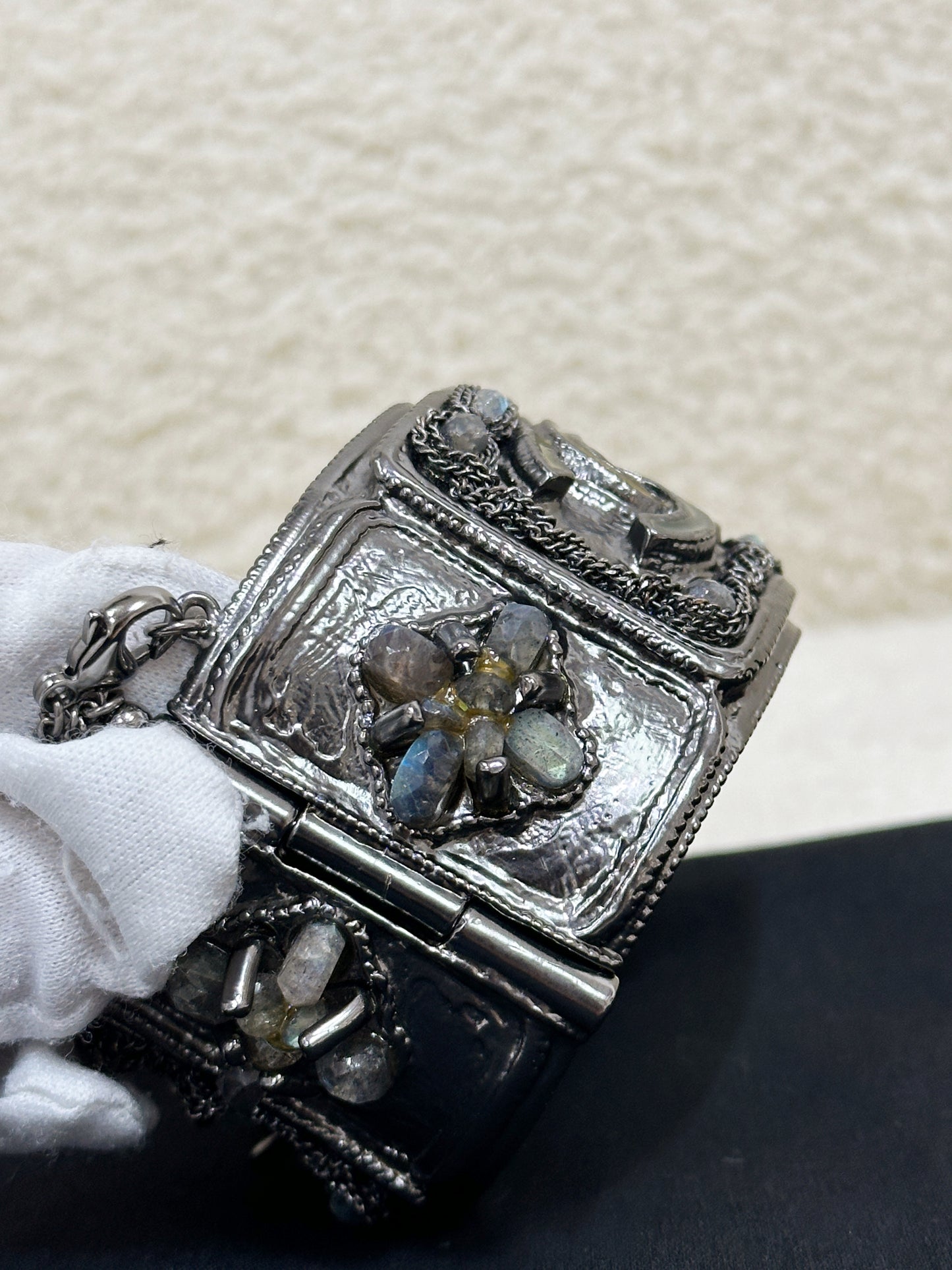 CHANEL SILVER FASHION JEWELRY BRACELET 12A GUNMETAL RHINESTONE BANGLE