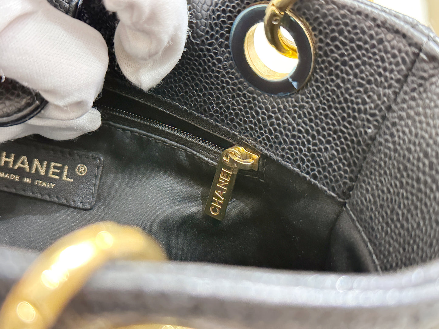 Chanel Caviar Quilted Petit Shopping Tote PST Black GHW 1975 holo card