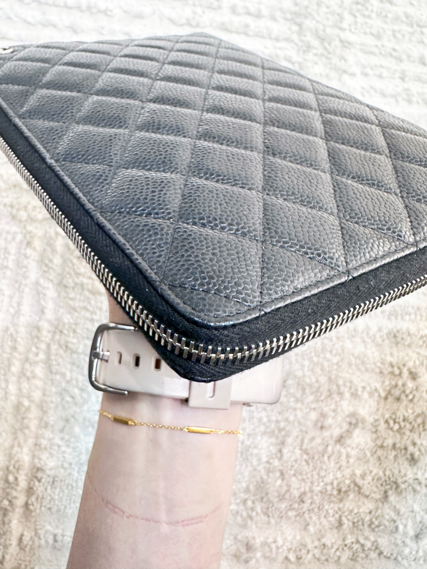 CHANEL Caviar Quilted Zip Around Notebook Agenda Cover Black